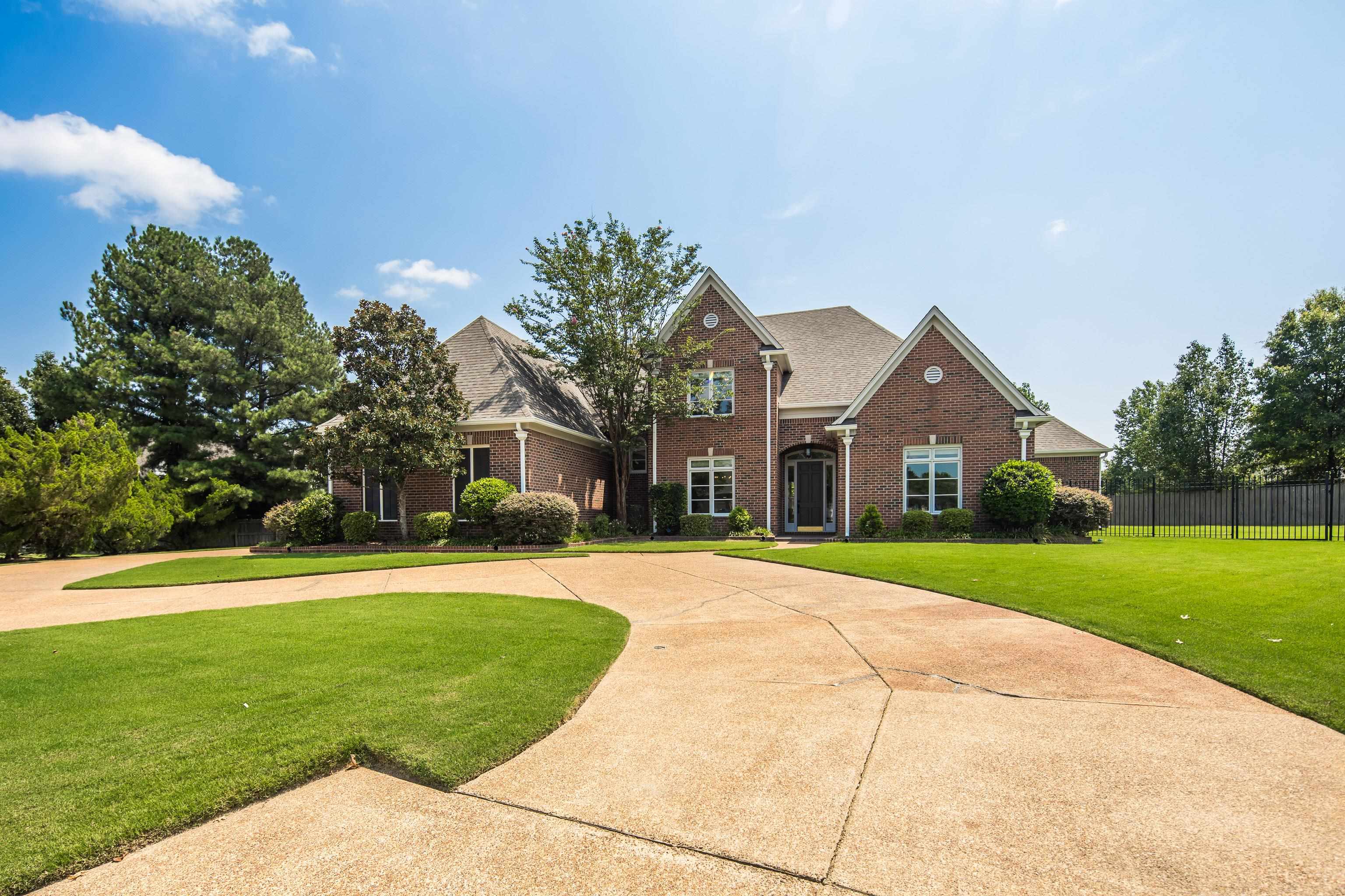 9355 GRESHAM CV