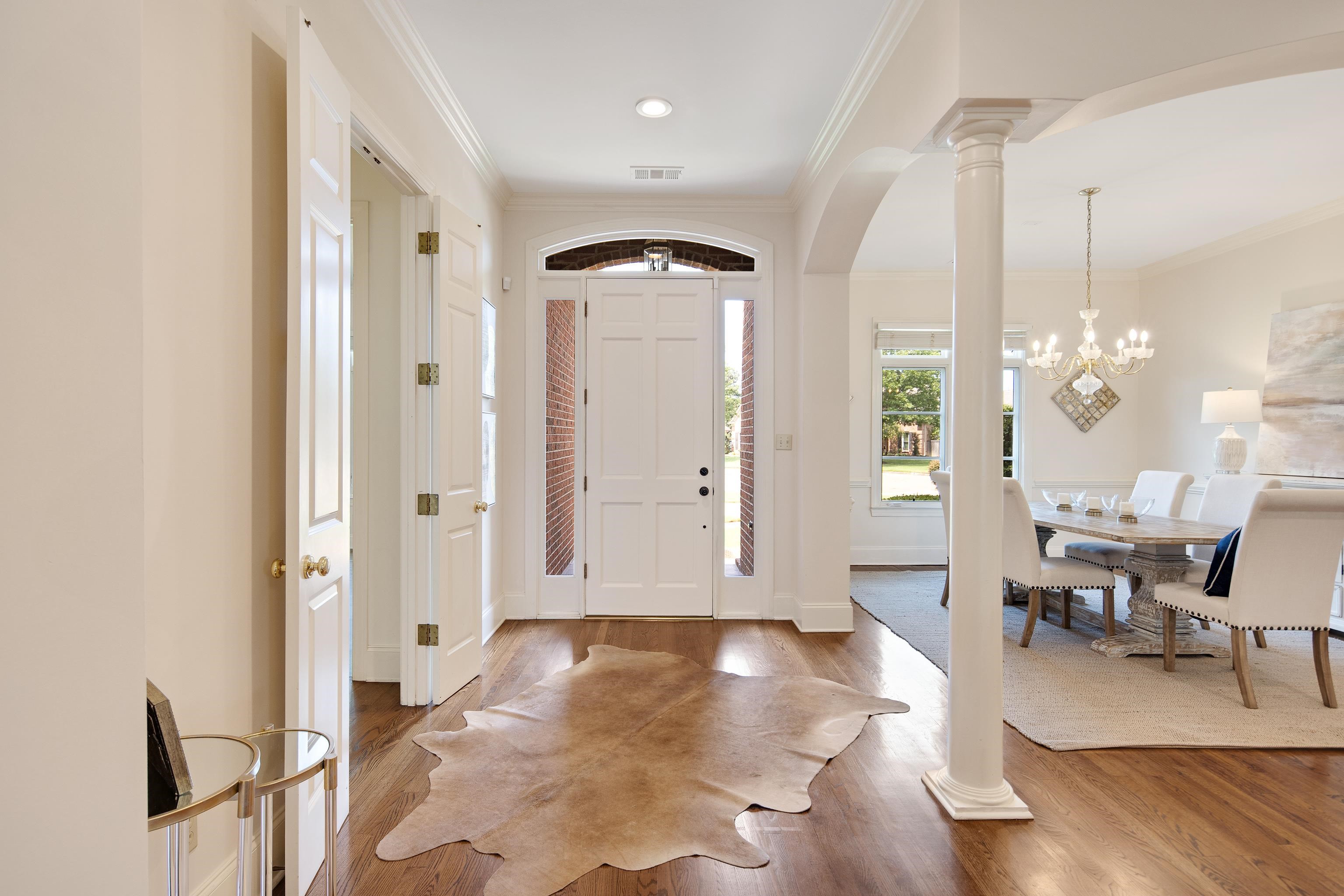 9355 GRESHAM CV
