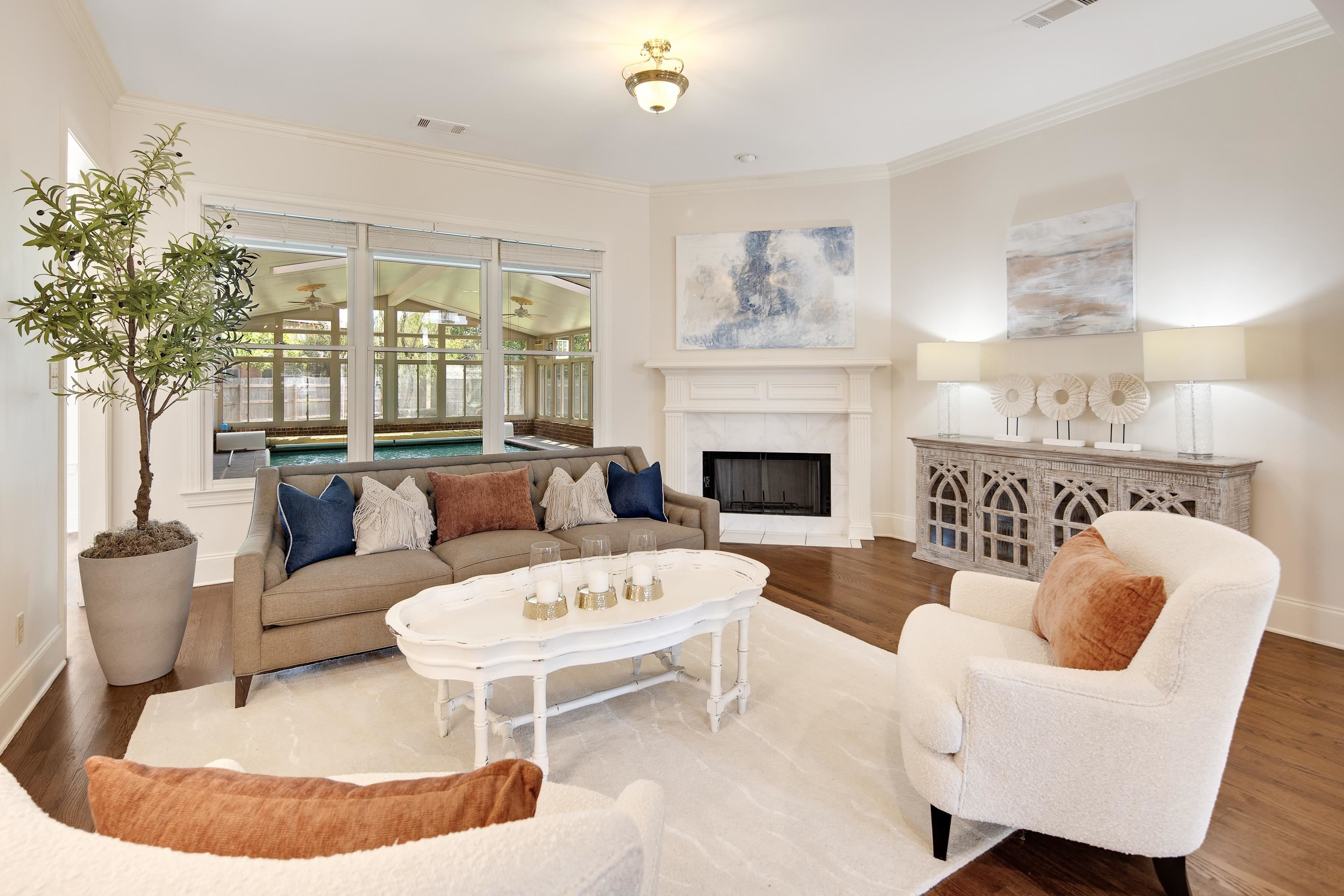 9355 GRESHAM CV