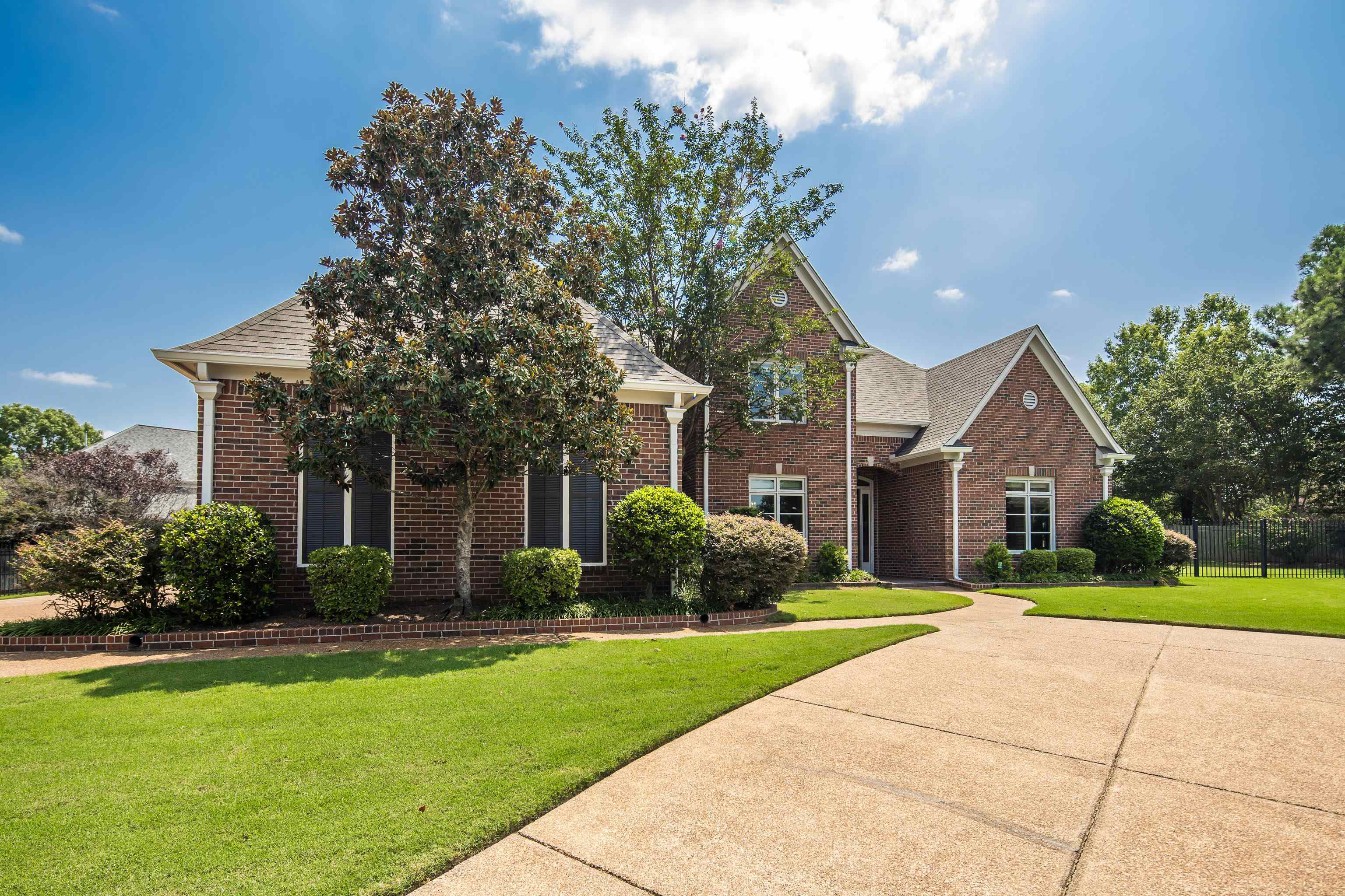 9355 GRESHAM CV