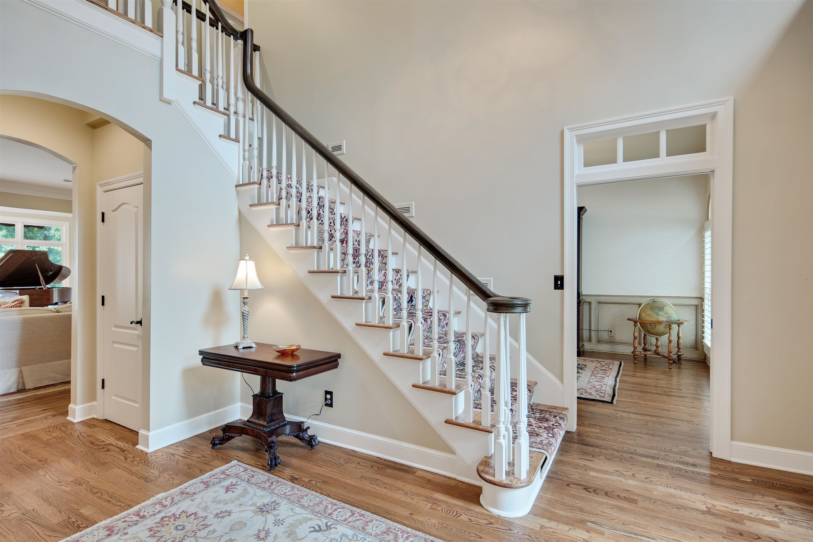 2397 LENNOX DR