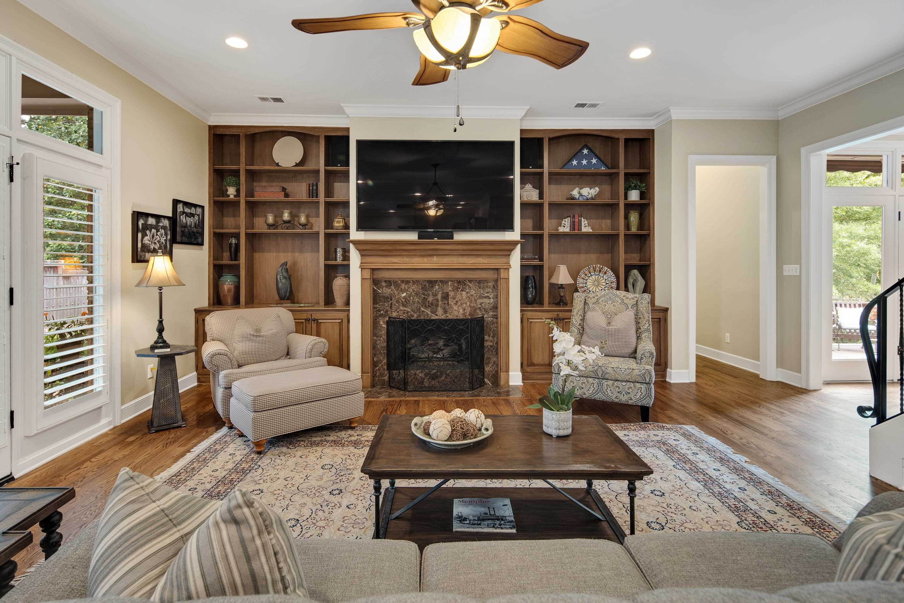 2397 LENNOX DR
