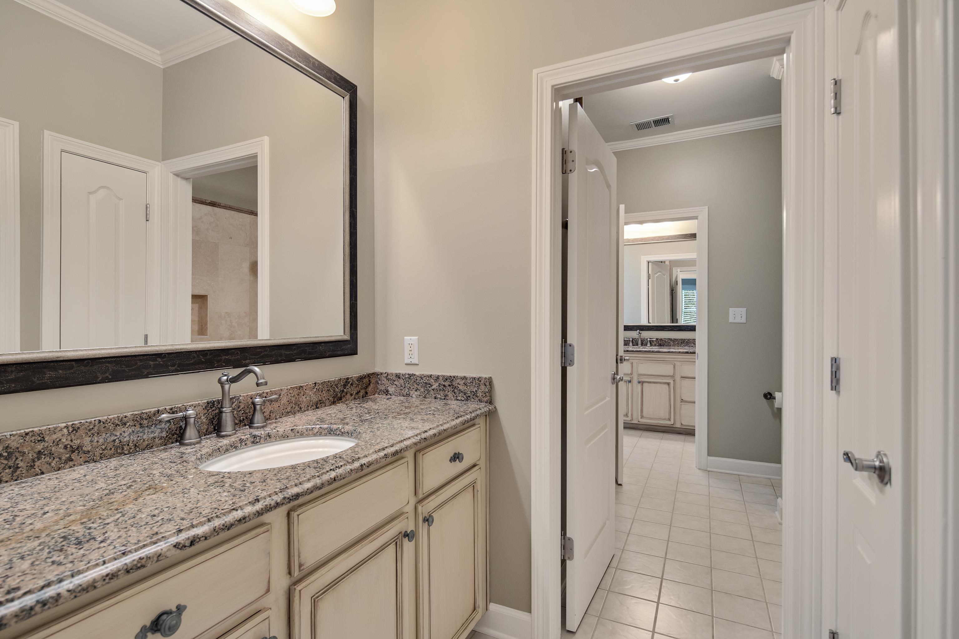 2397 LENNOX DR