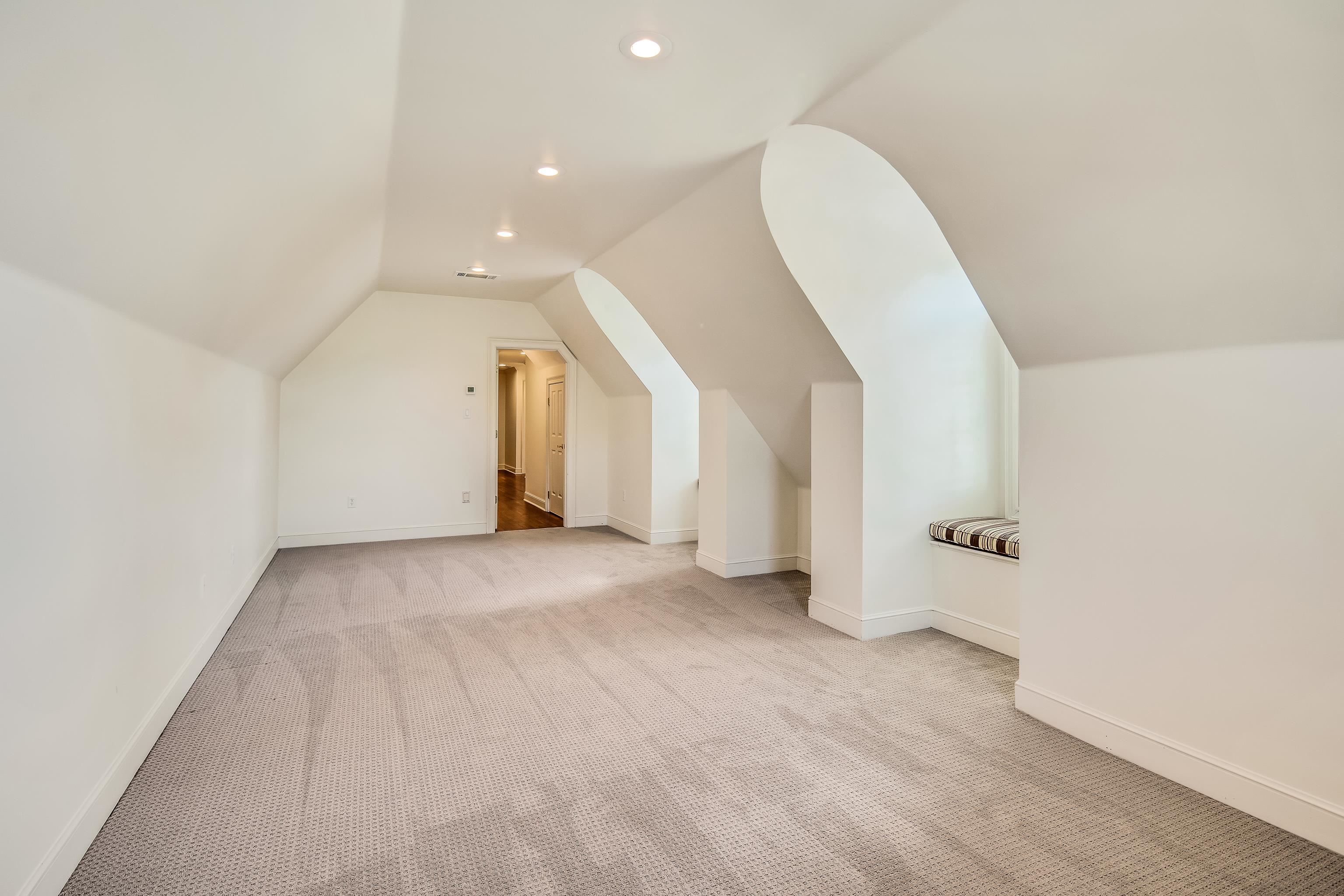 3510 WINDGARDEN CV