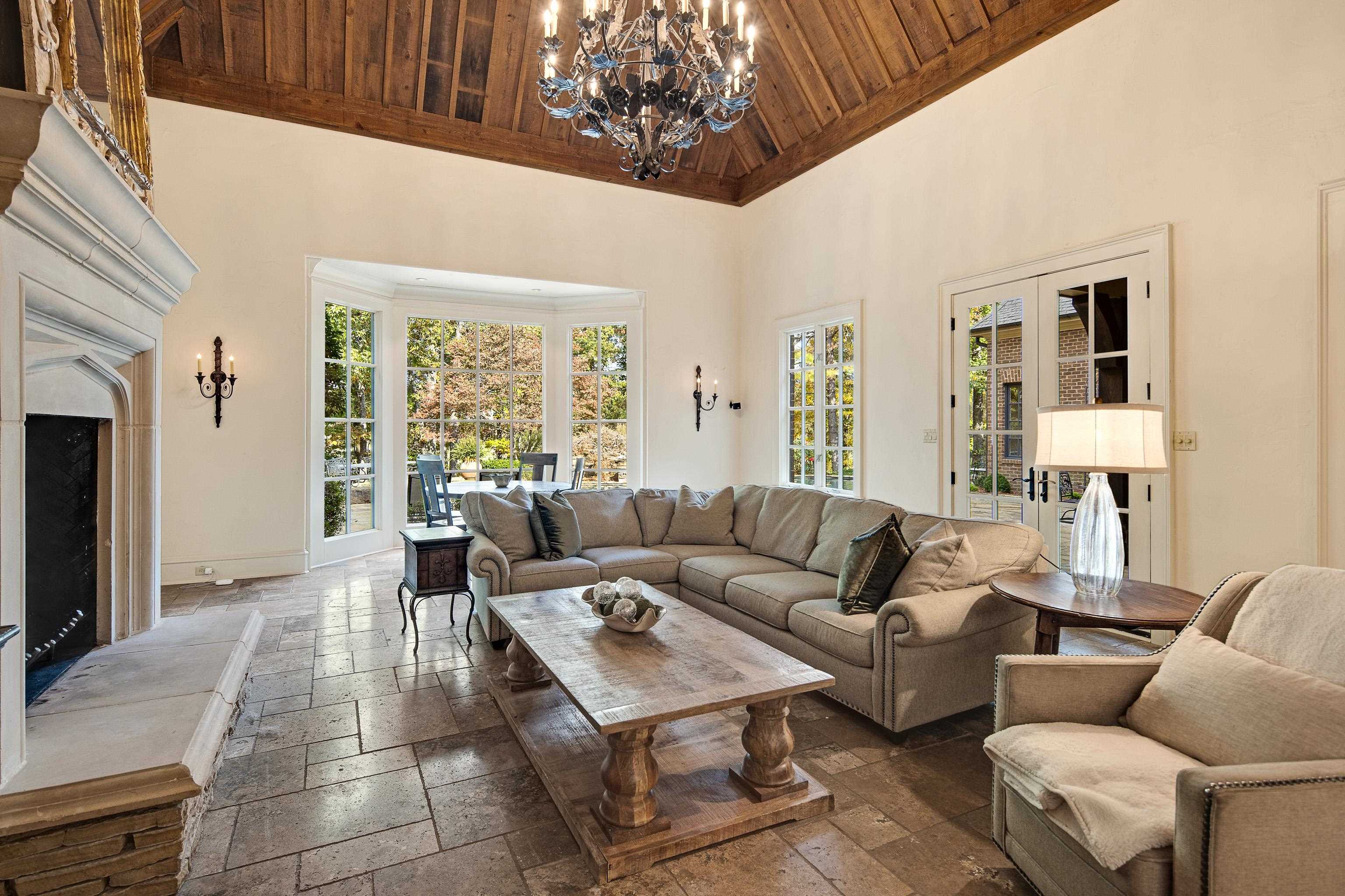 214 MOUNTAIN BROOK CV