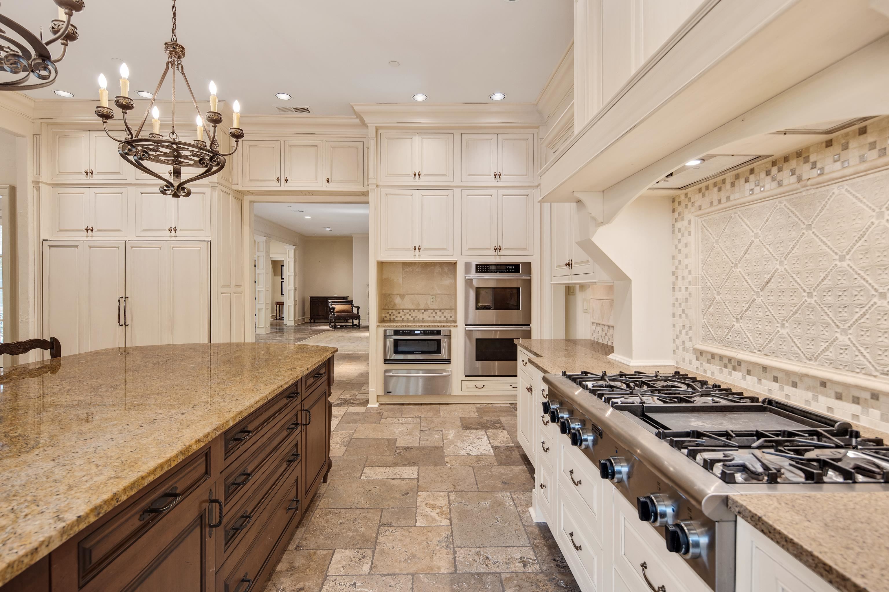 214 MOUNTAIN BROOK CV