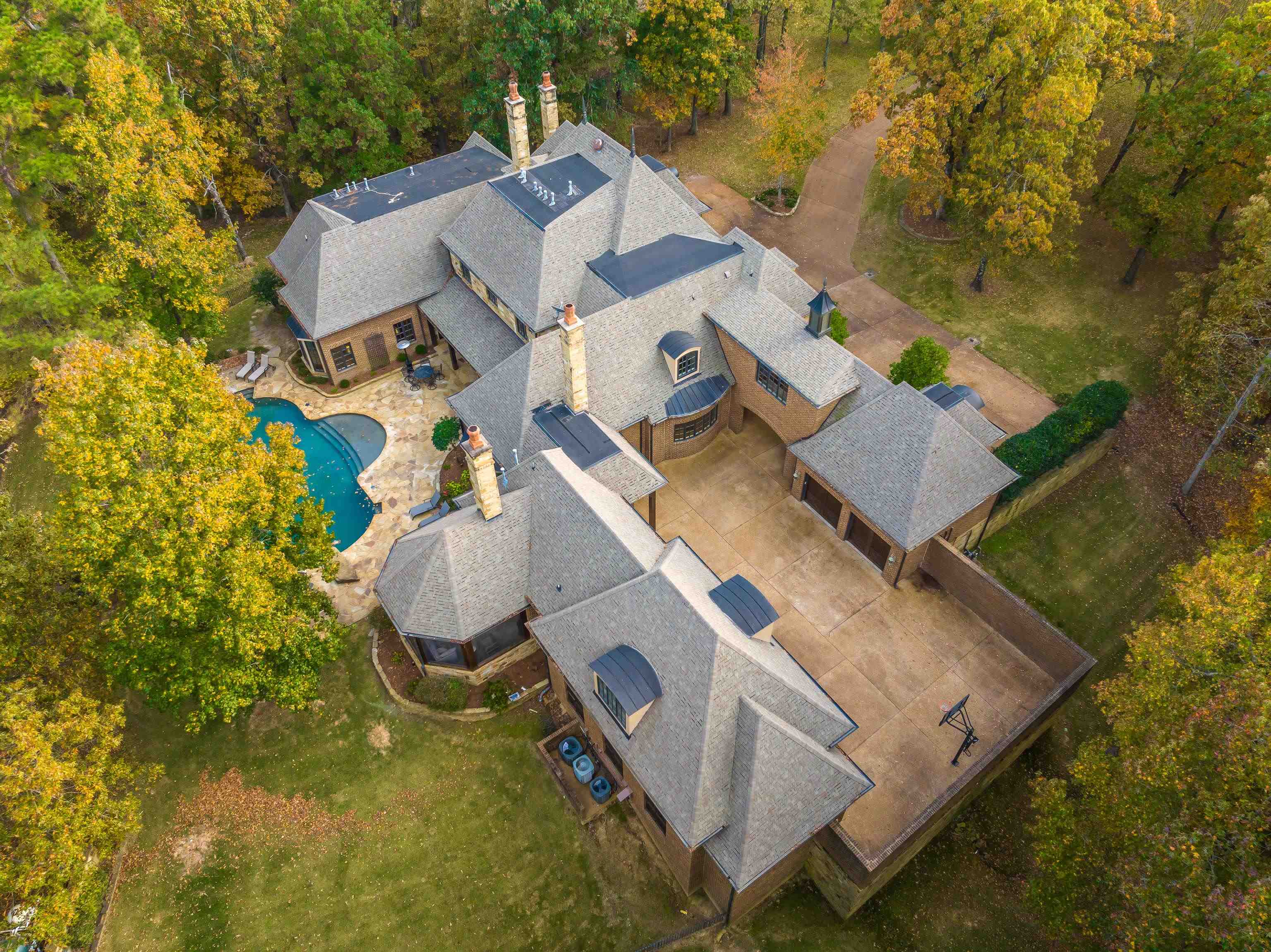 214 MOUNTAIN BROOK CV