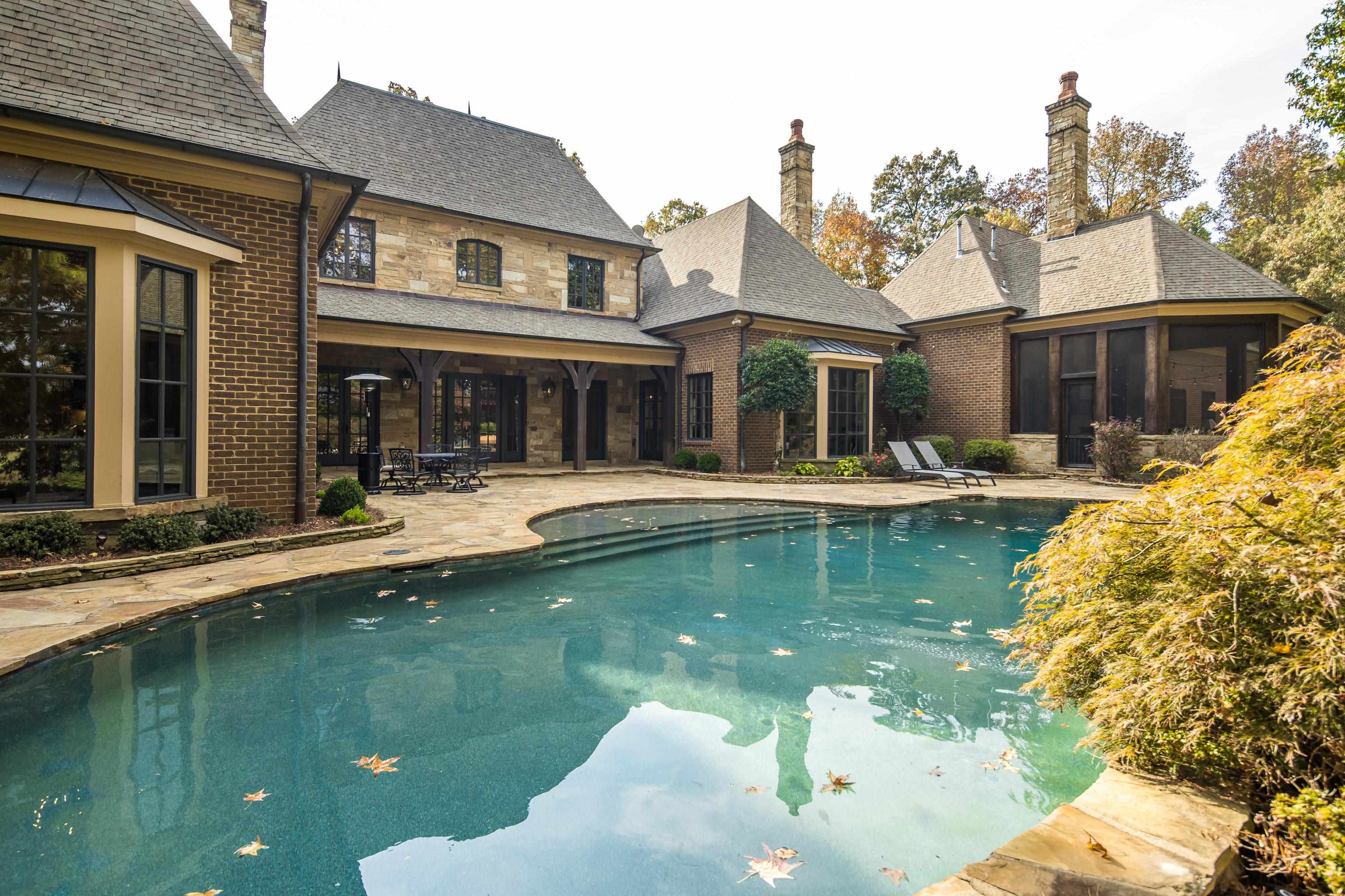 214 MOUNTAIN BROOK CV