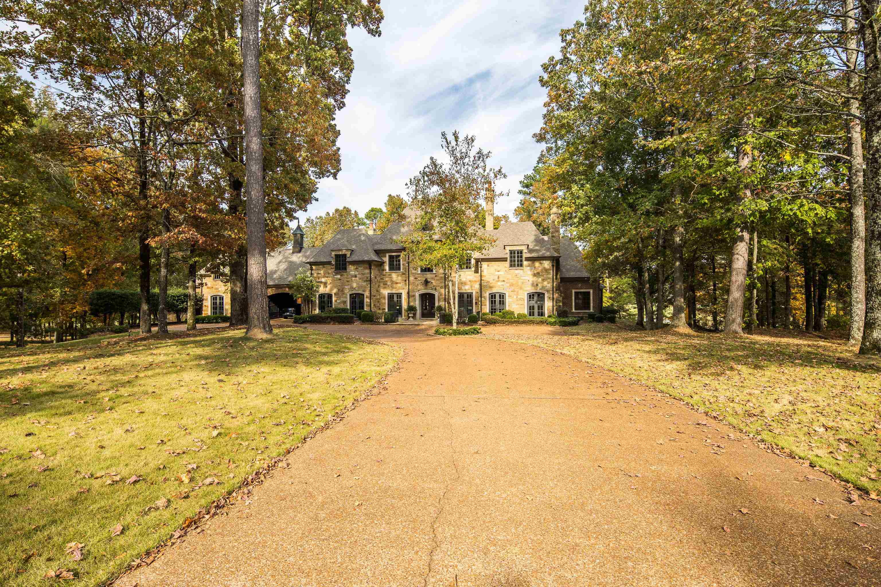 214 MOUNTAIN BROOK CV