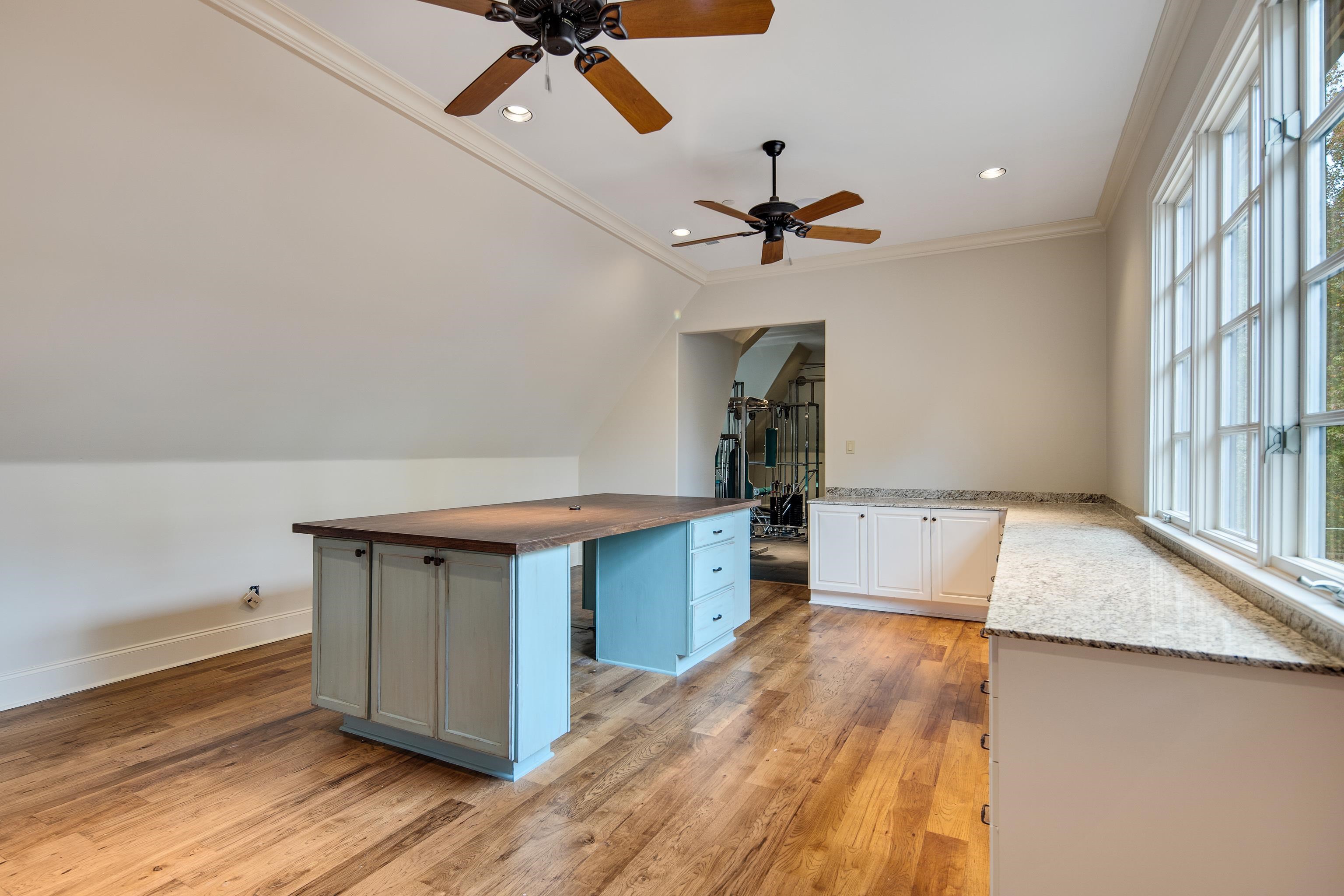 214 MOUNTAIN BROOK CV