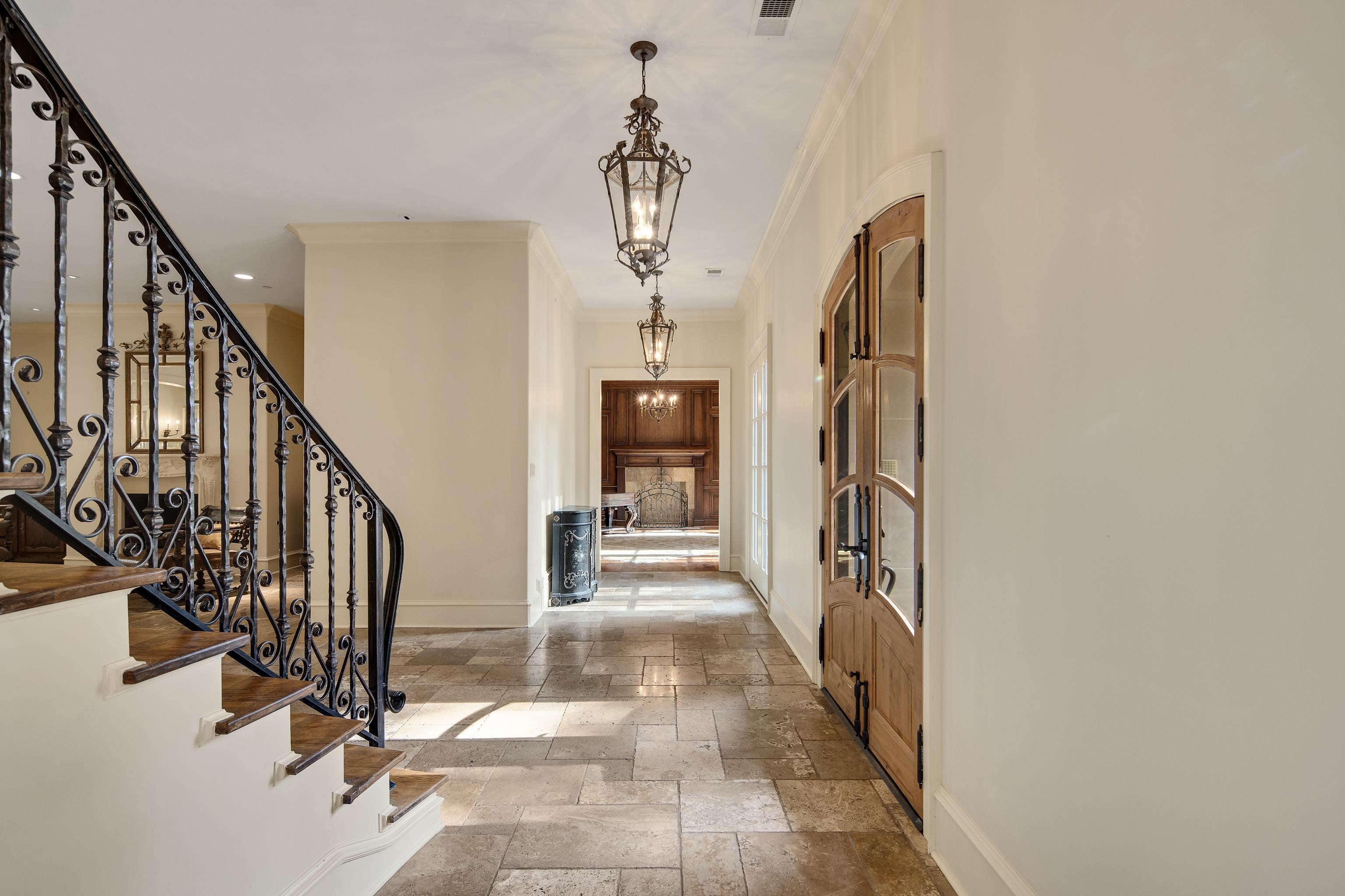 214 MOUNTAIN BROOK CV