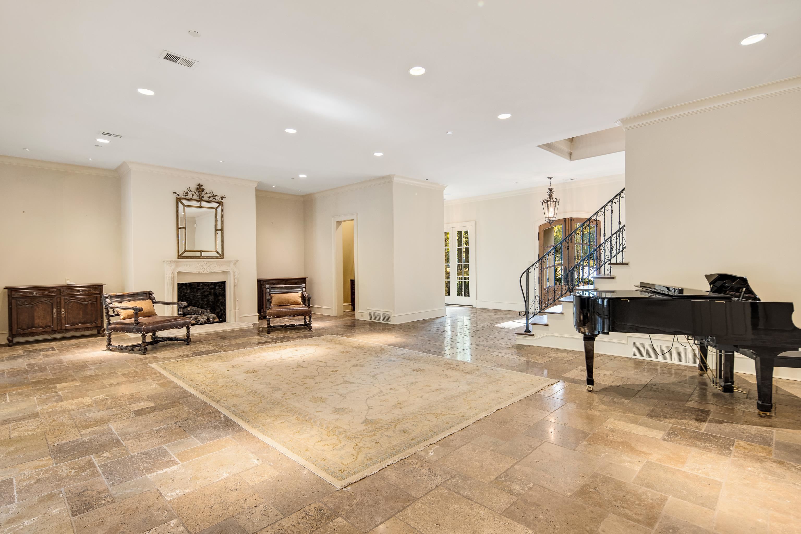 214 MOUNTAIN BROOK CV