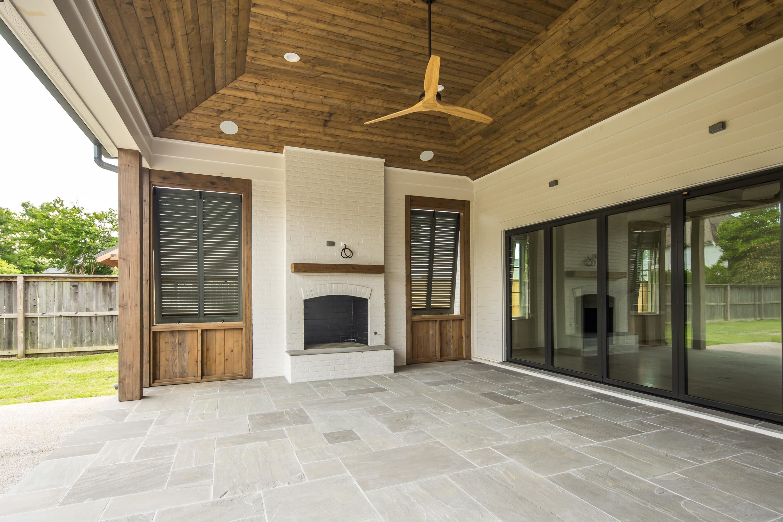 3116 CHAPEL WOODS CV