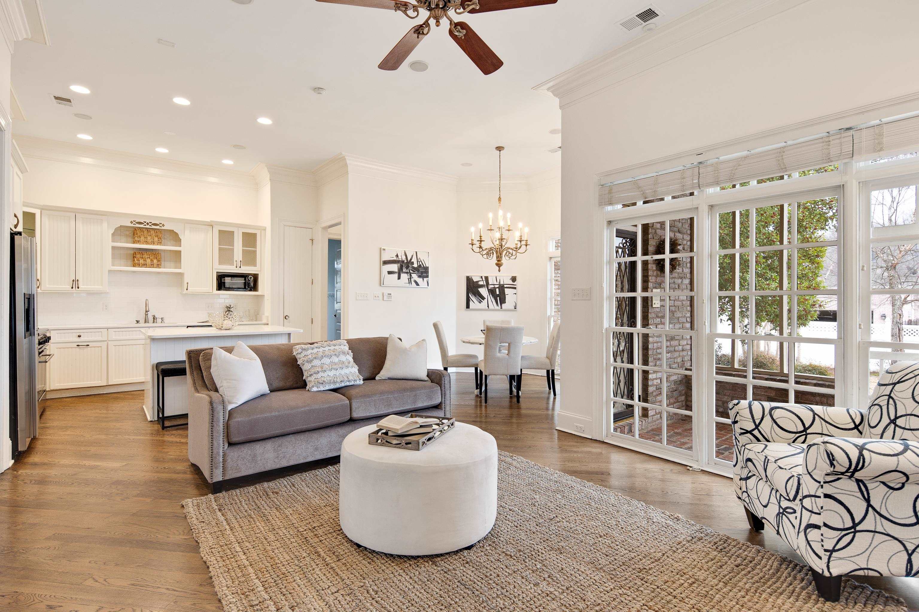 332 MCGINNIS CIR