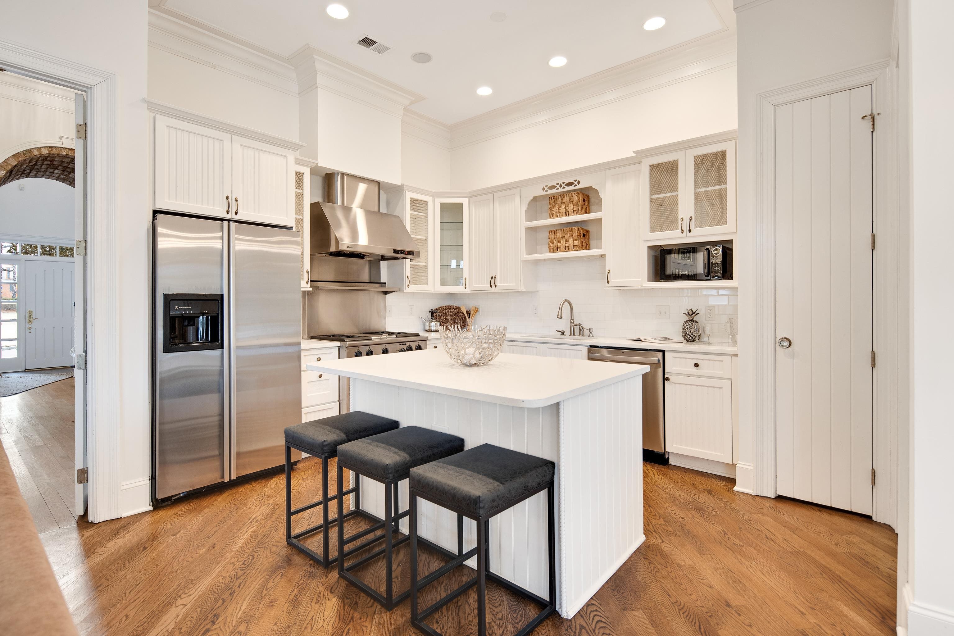 332 MCGINNIS CIR