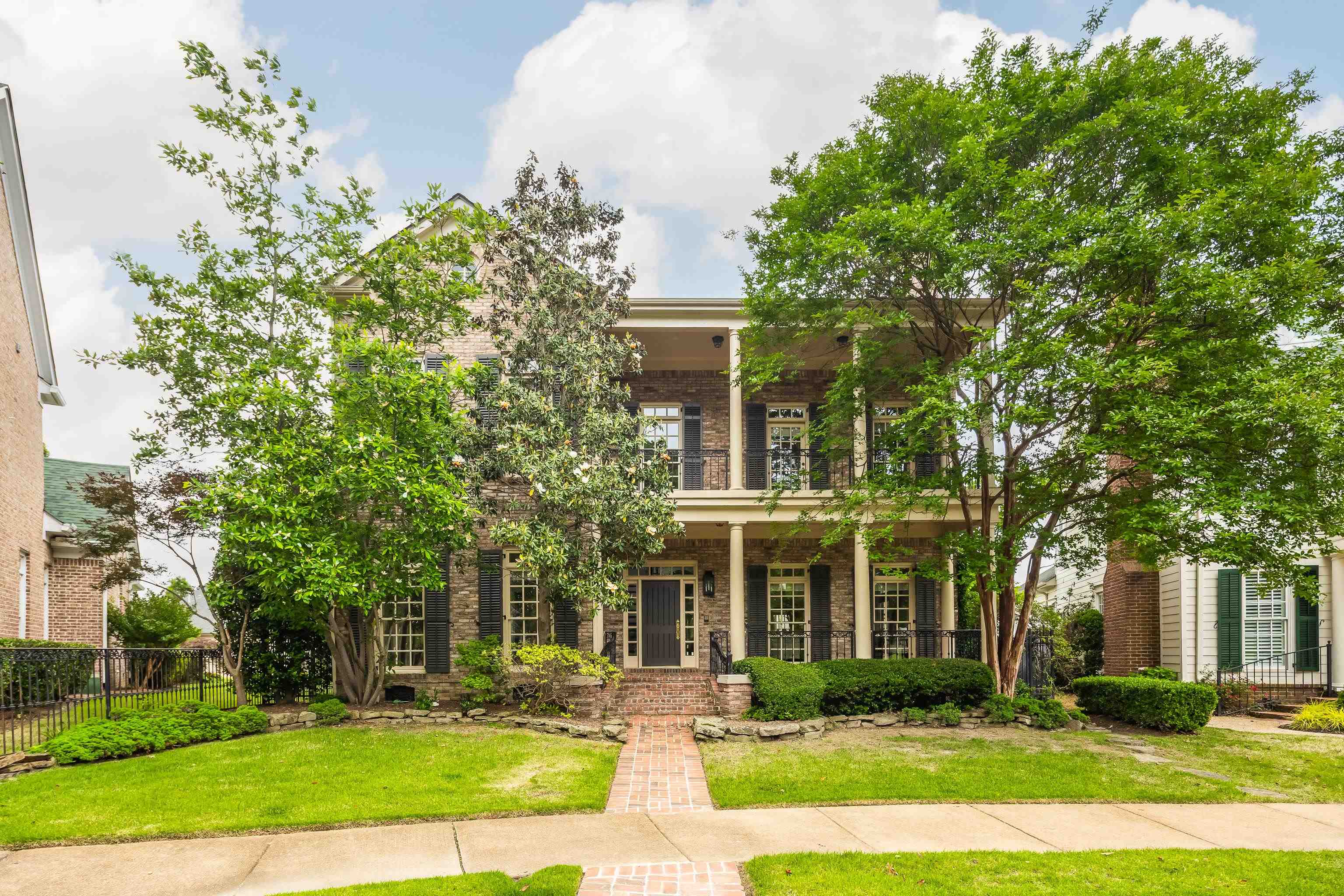 332 MCGINNIS CIR
