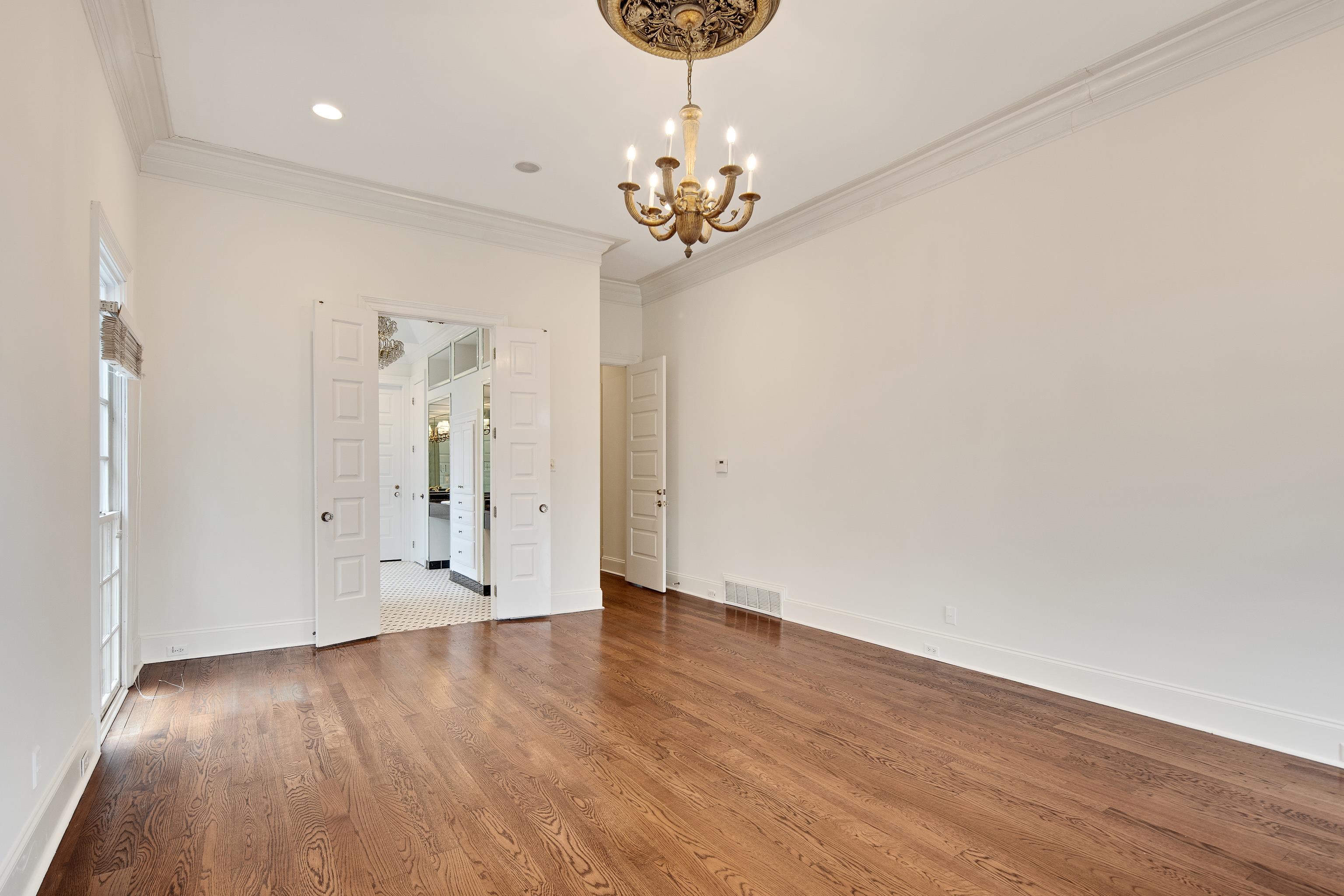 332 MCGINNIS CIR