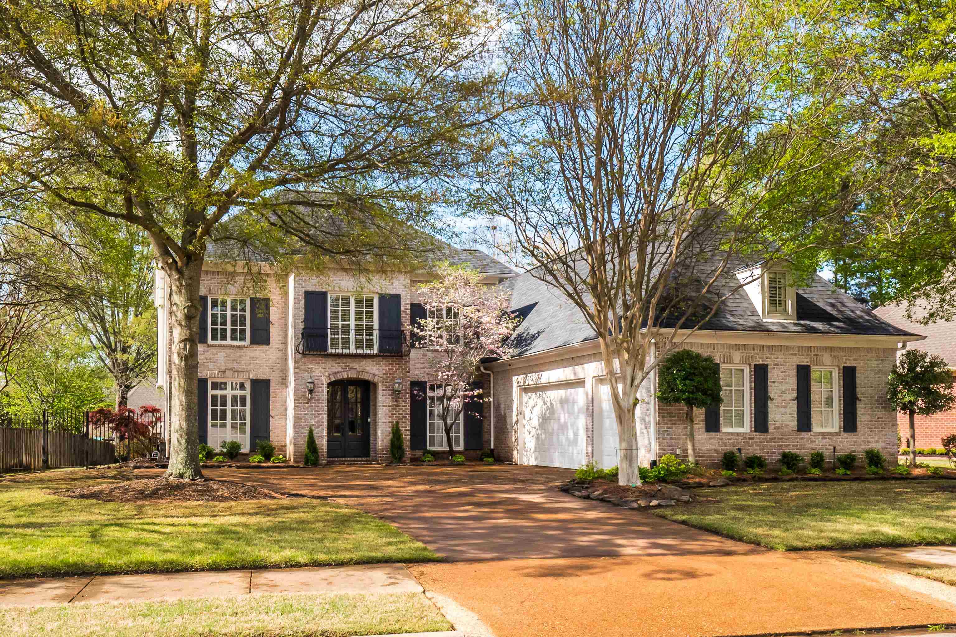 1938 ALMADALE FARMS PKY