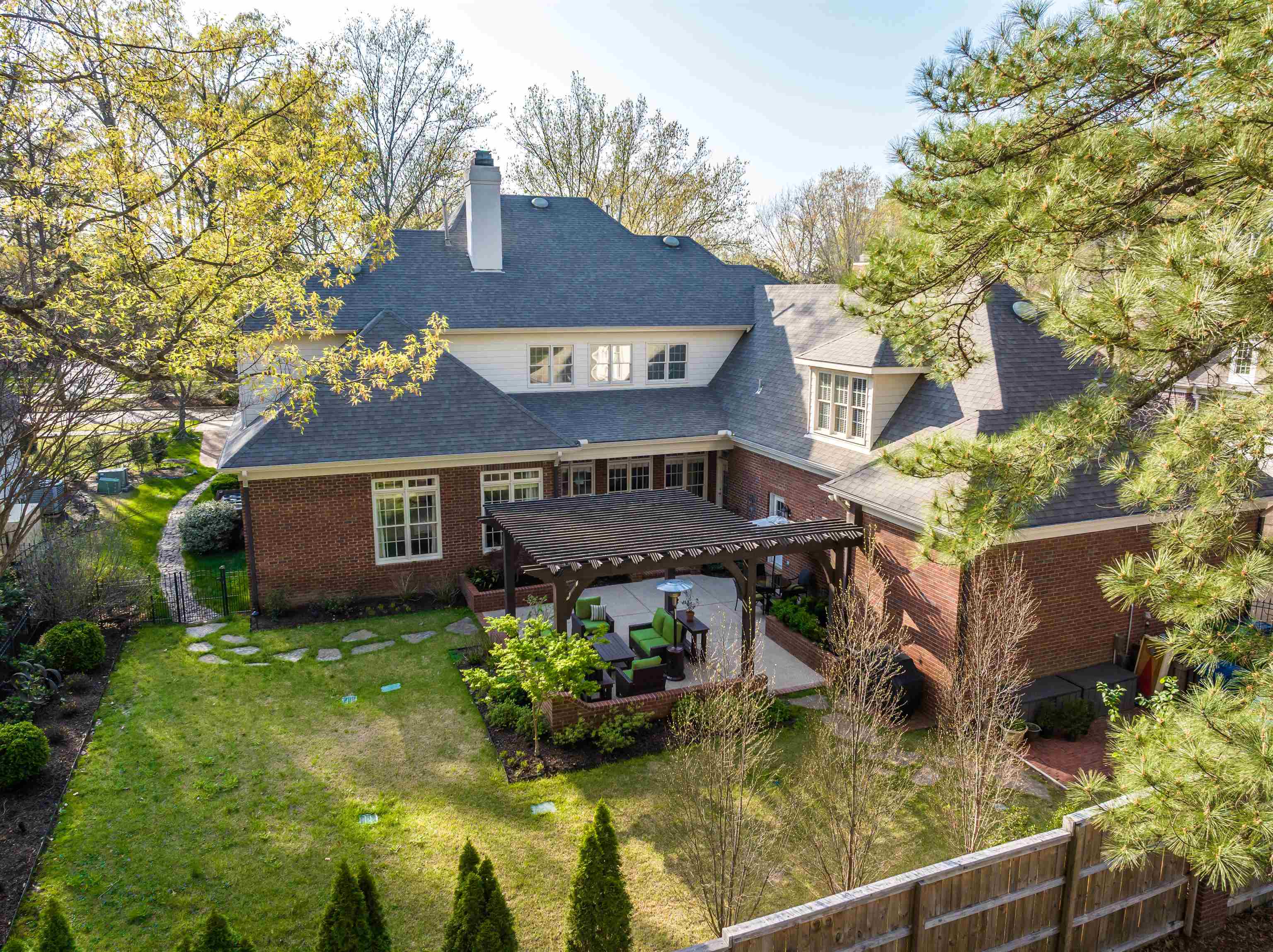 3396 BEDFORD LN