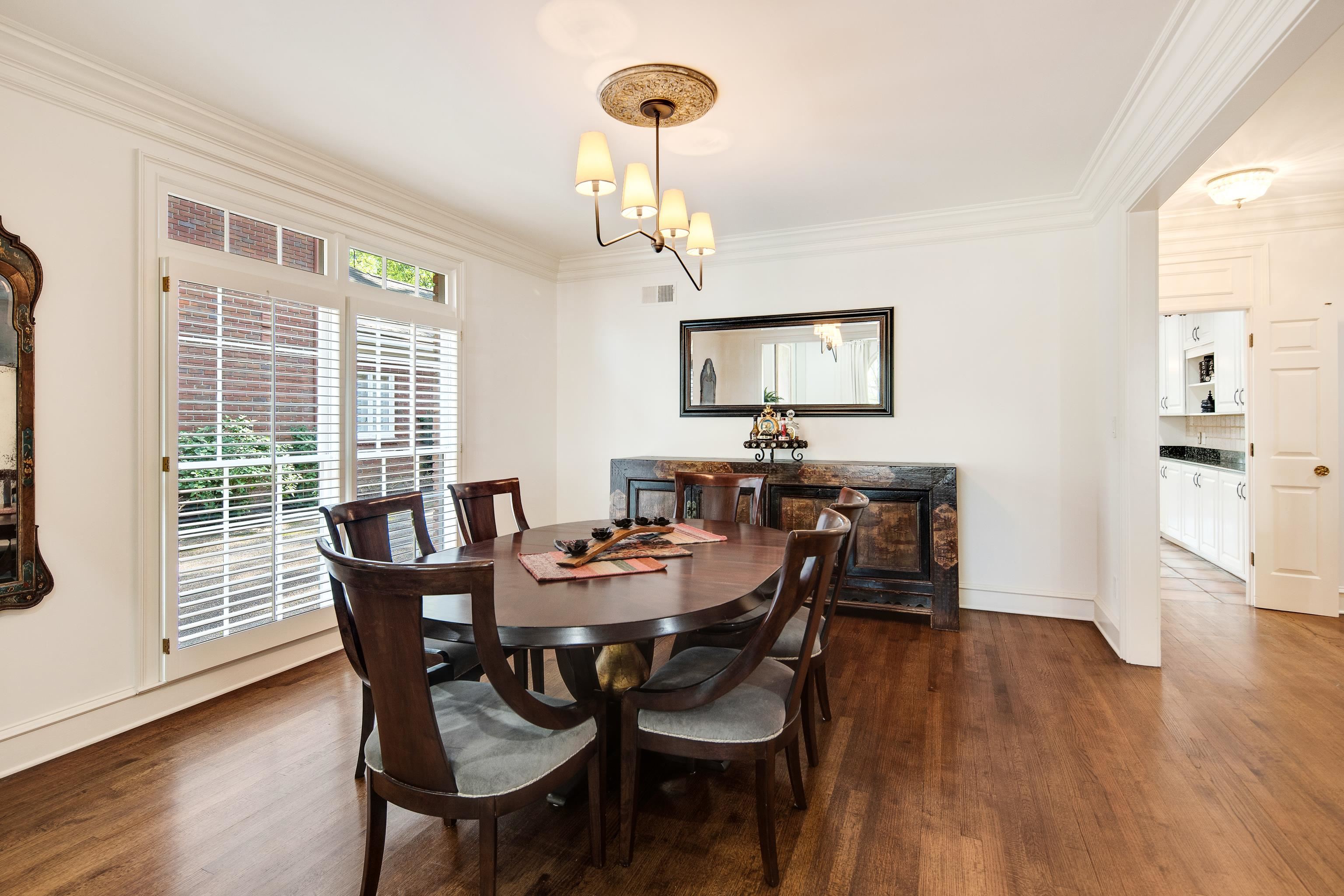 951 W RIVERWALK DR