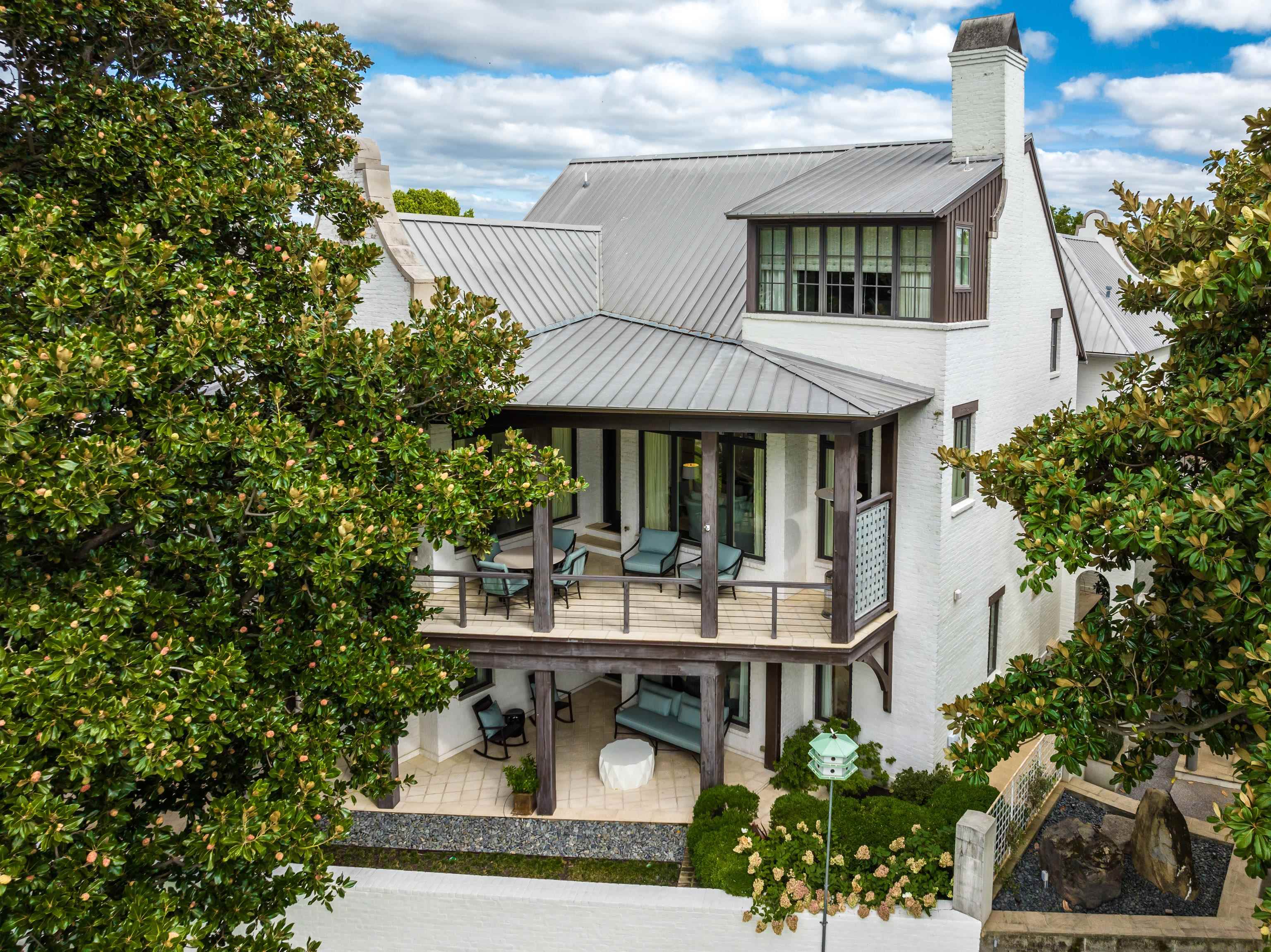 551 MAGNOLIA MOUND DR