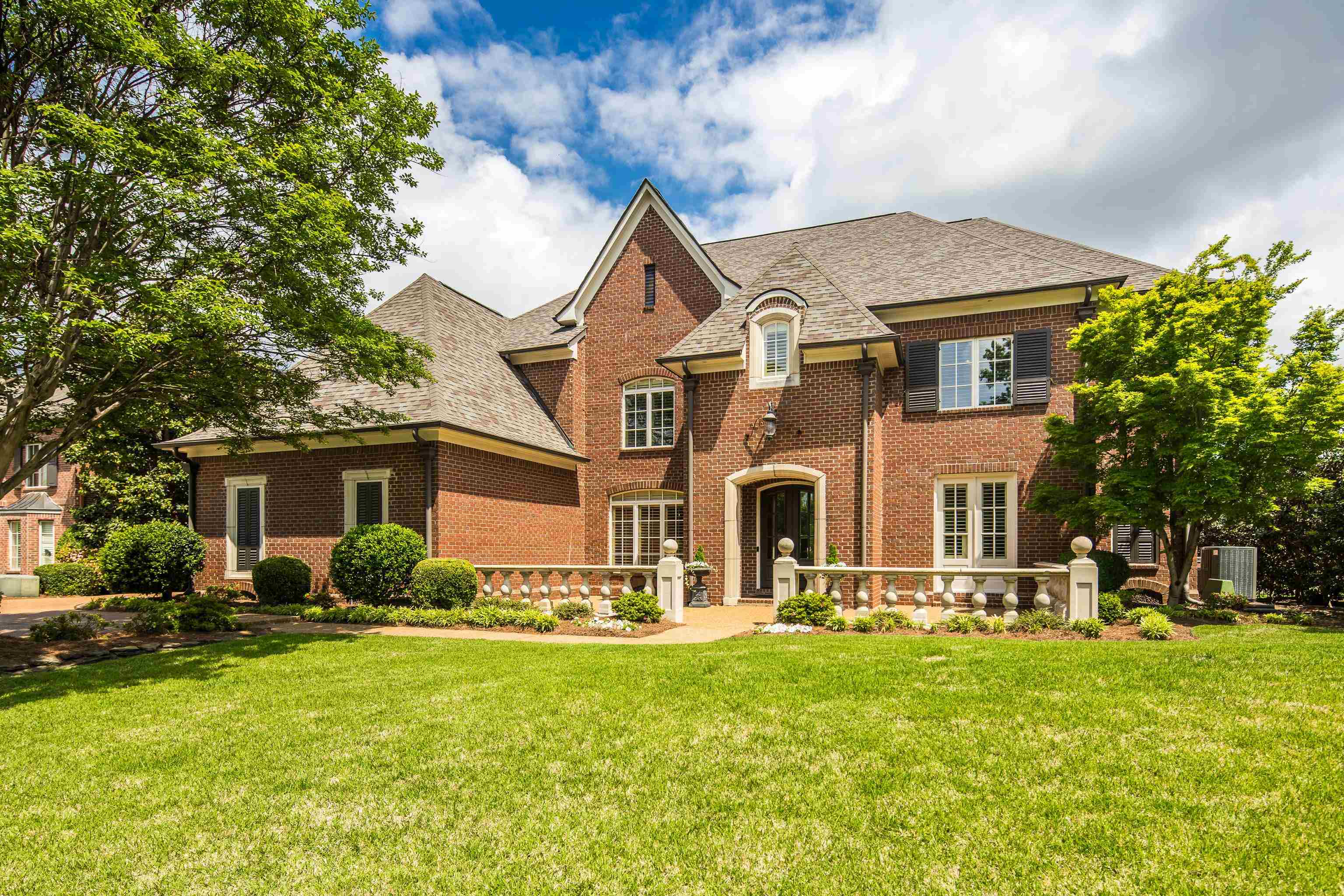 3094 DEVONSHIRE WAY