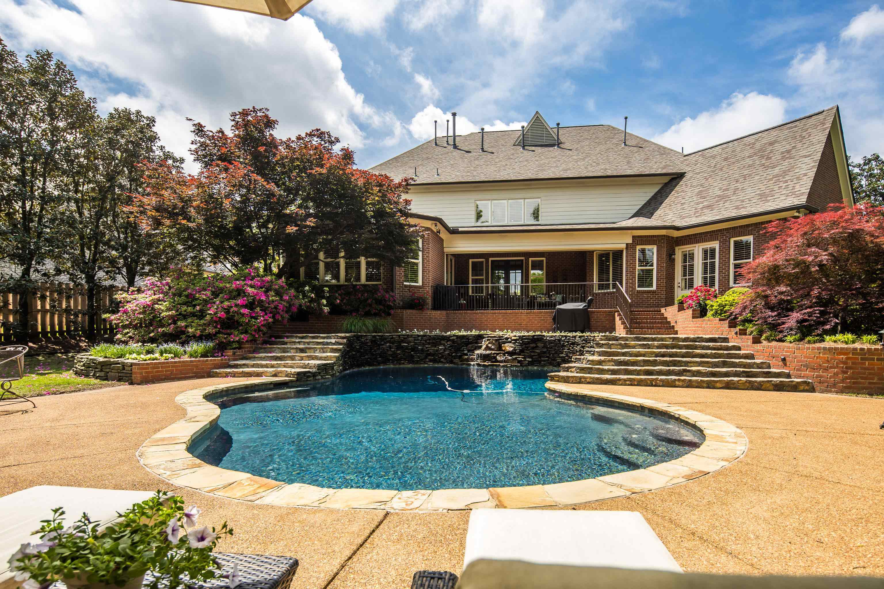 3094 DEVONSHIRE WAY
