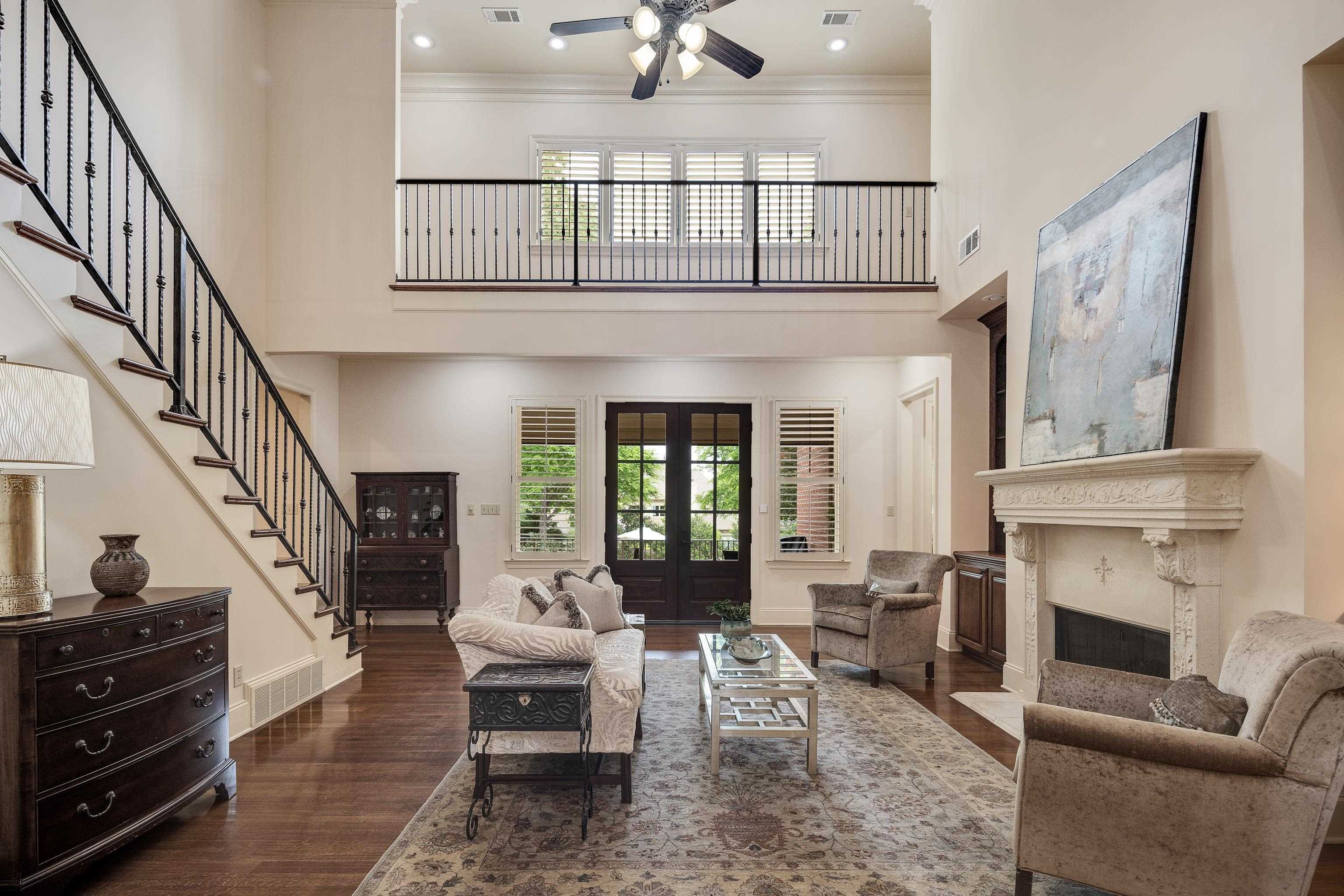 3094 DEVONSHIRE WAY
