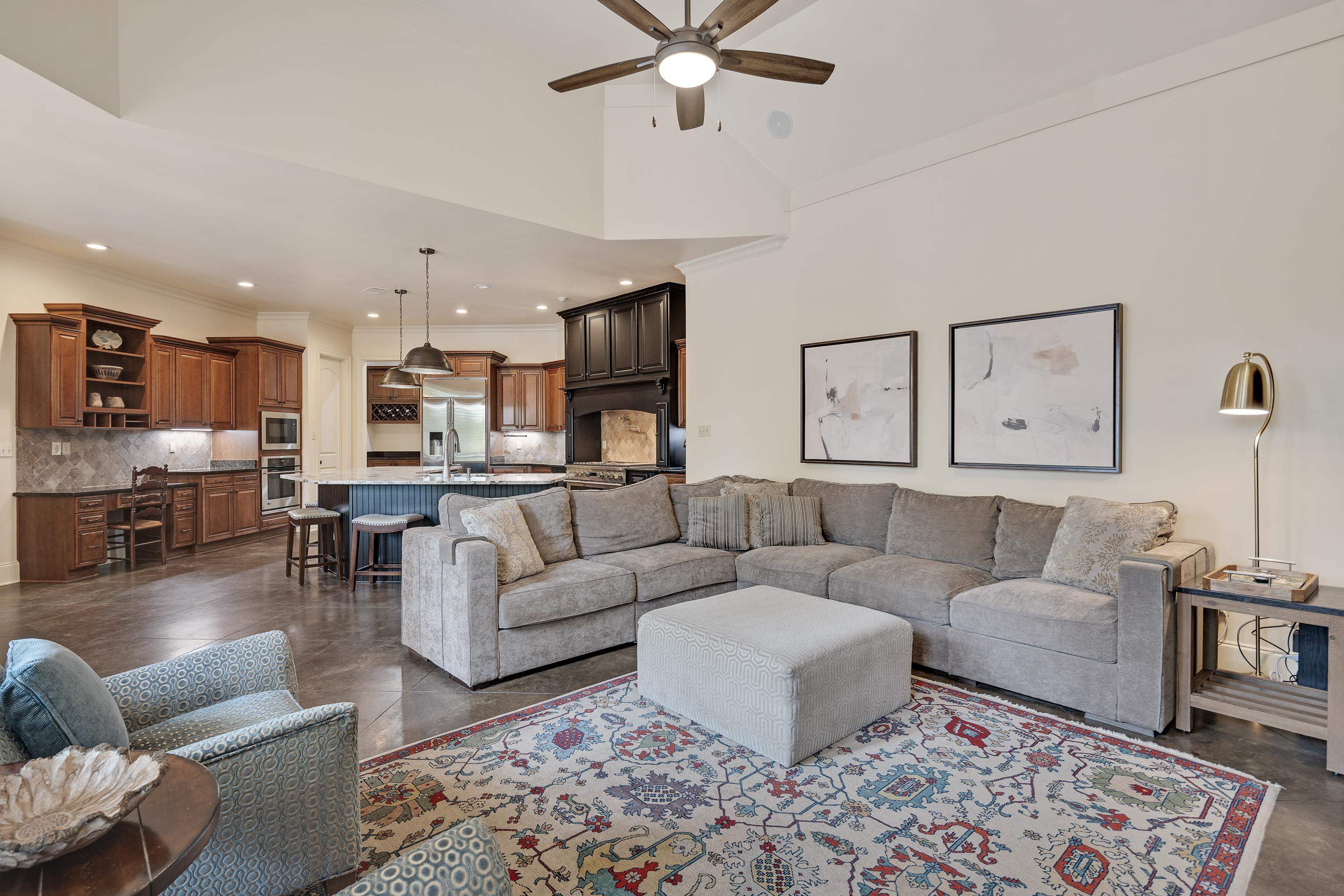 3094 DEVONSHIRE WAY