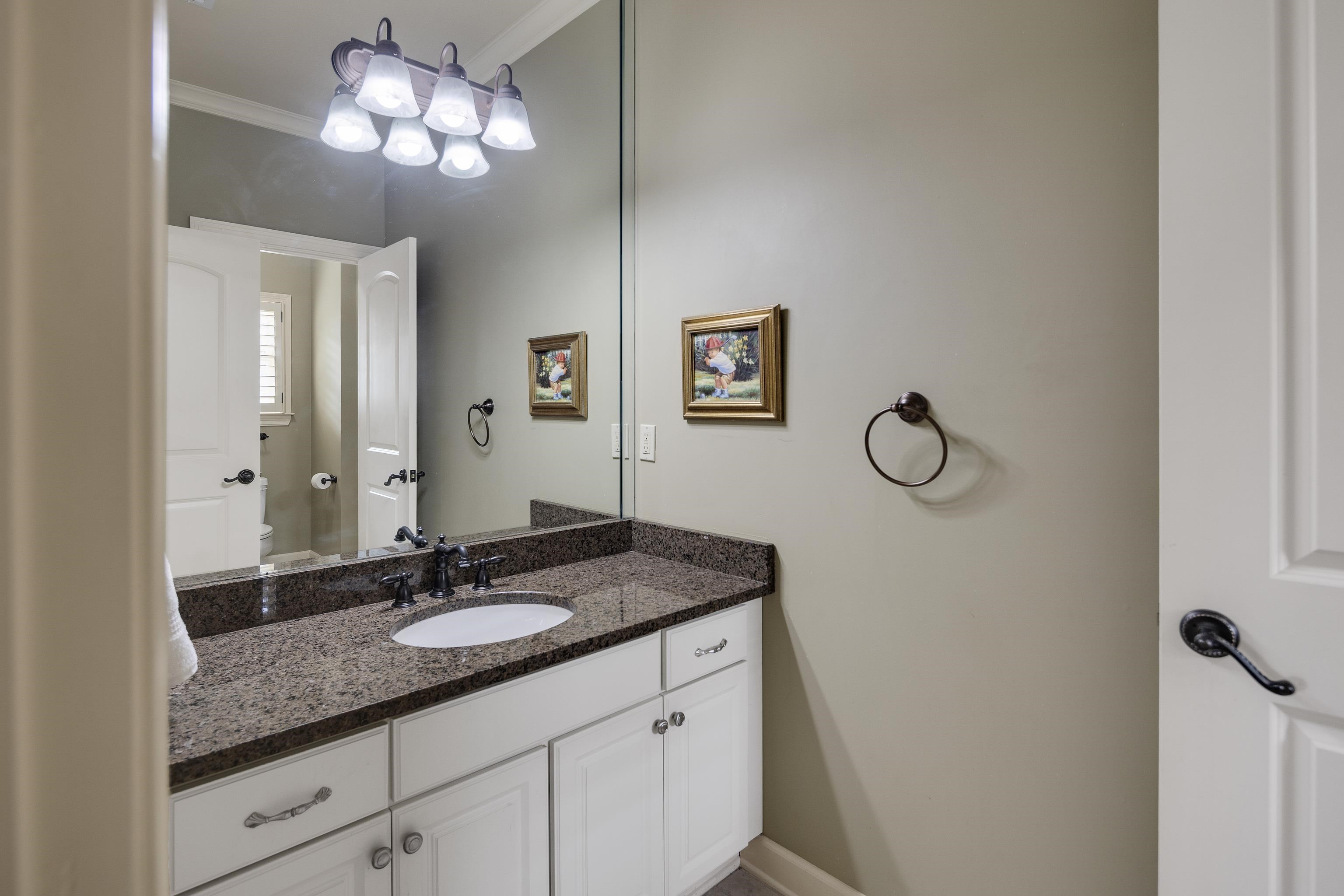 3094 DEVONSHIRE WAY