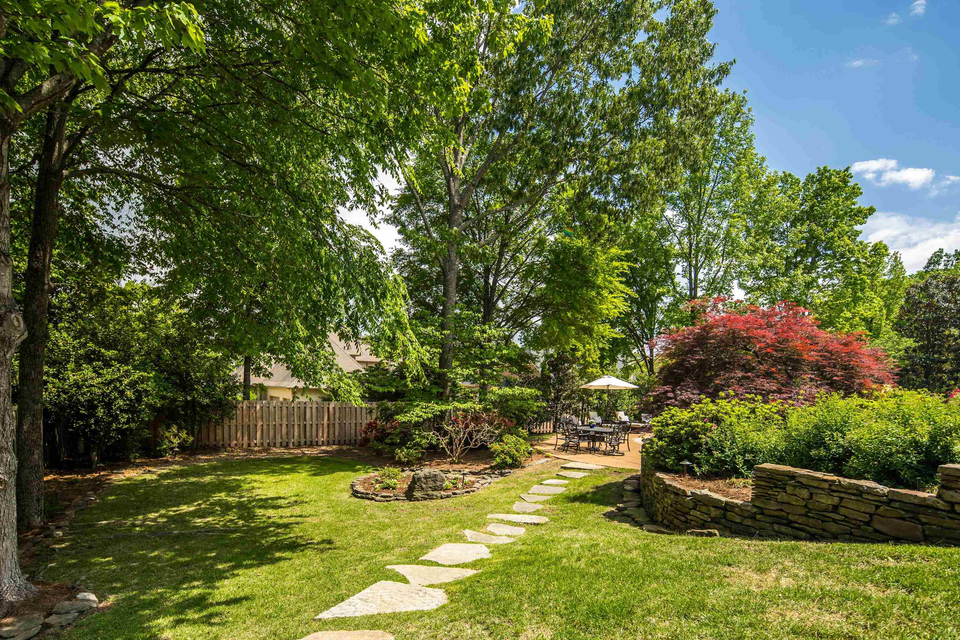 3094 DEVONSHIRE WAY