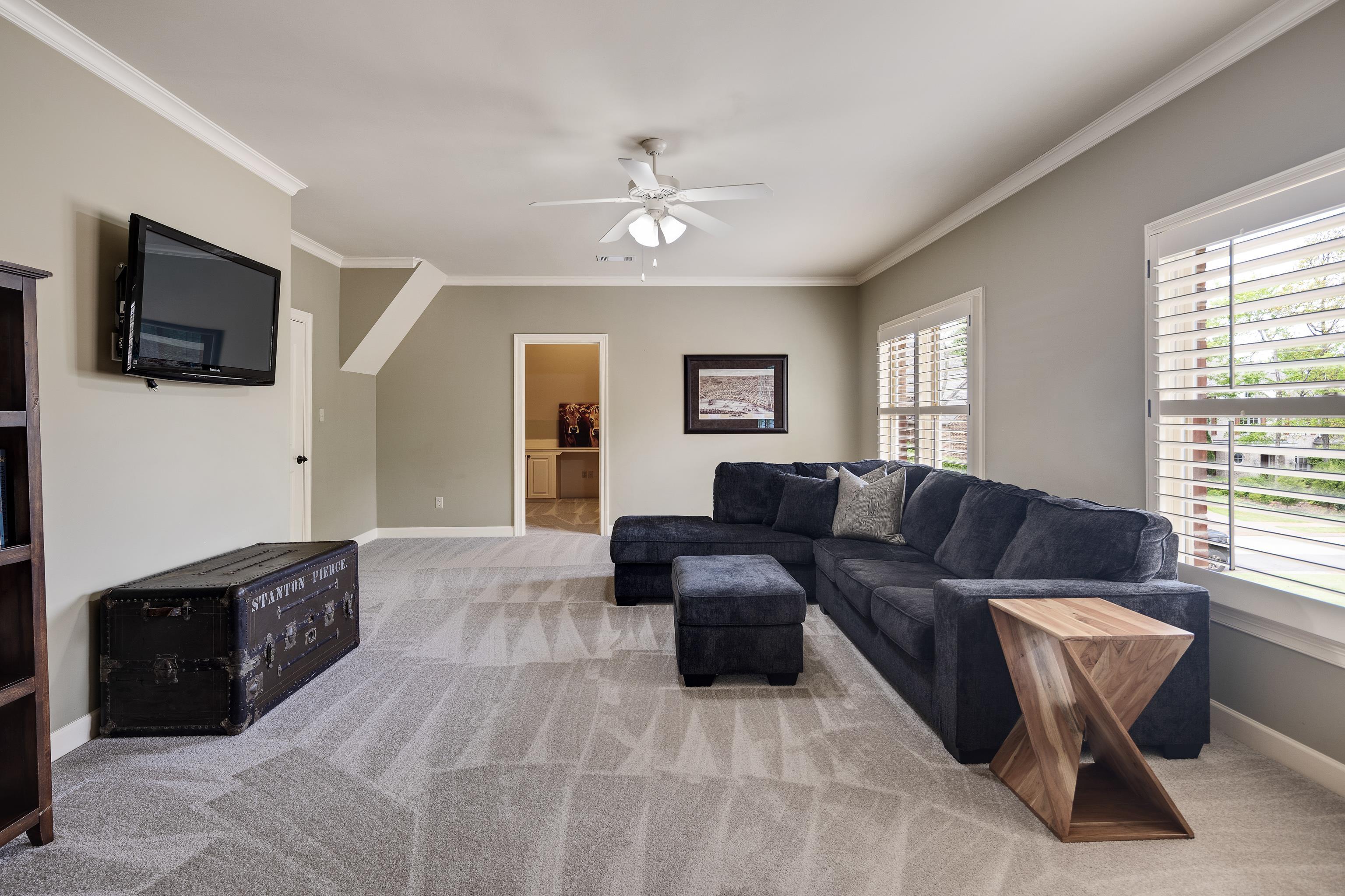 3094 DEVONSHIRE WAY