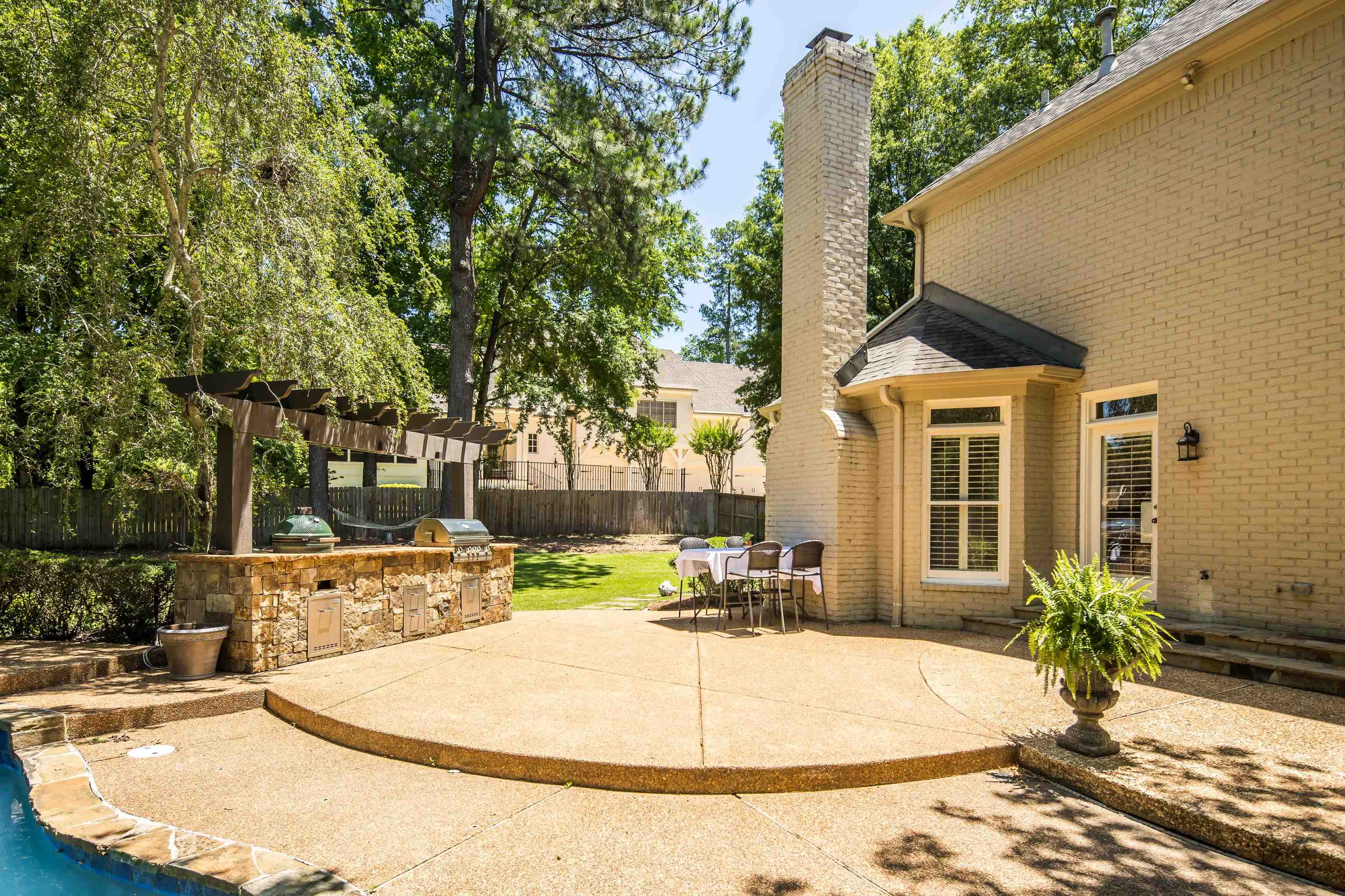 9316 FOREST HILL LN