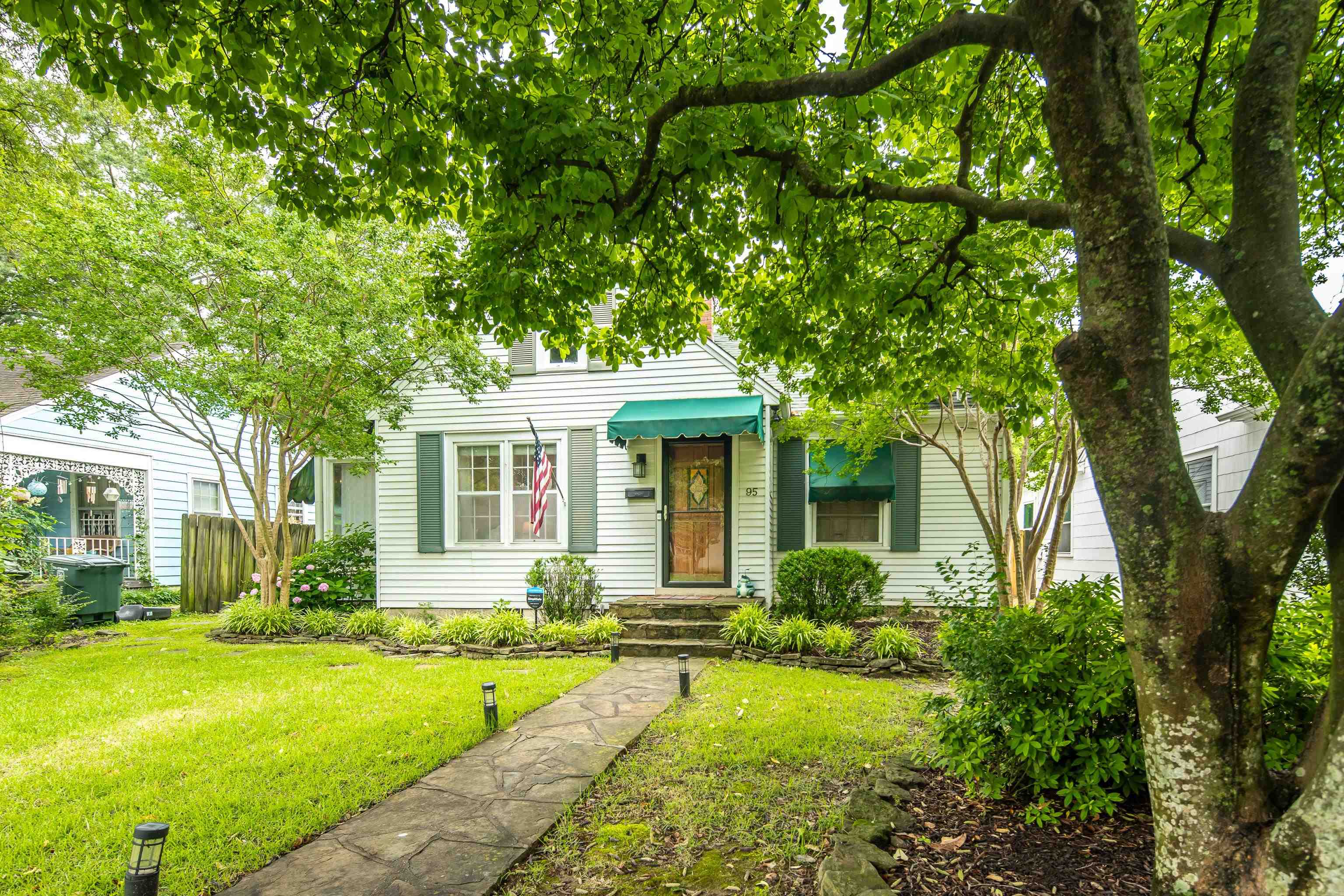 95 W LAFAYETTE CIR