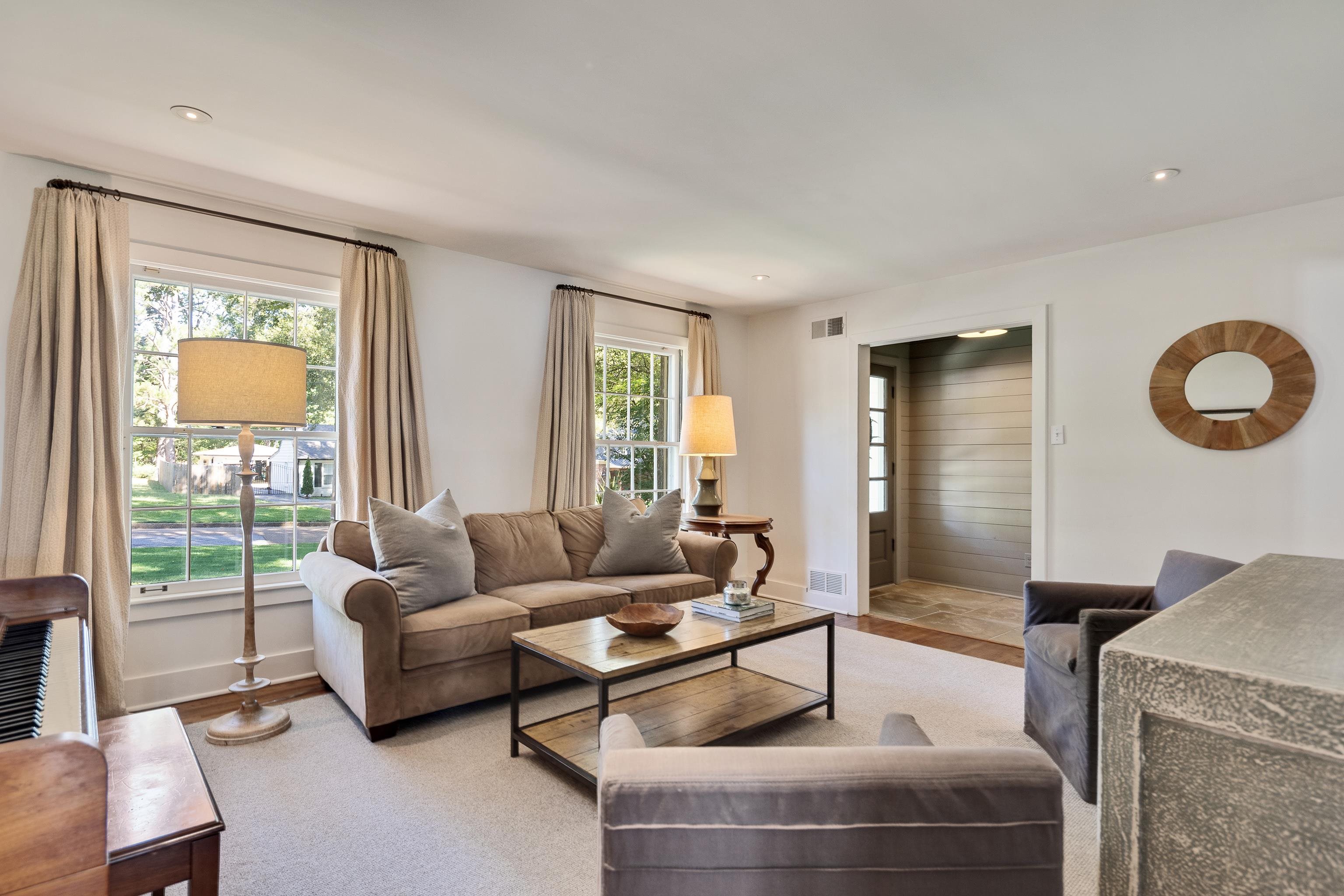 7519 PARKER CIR