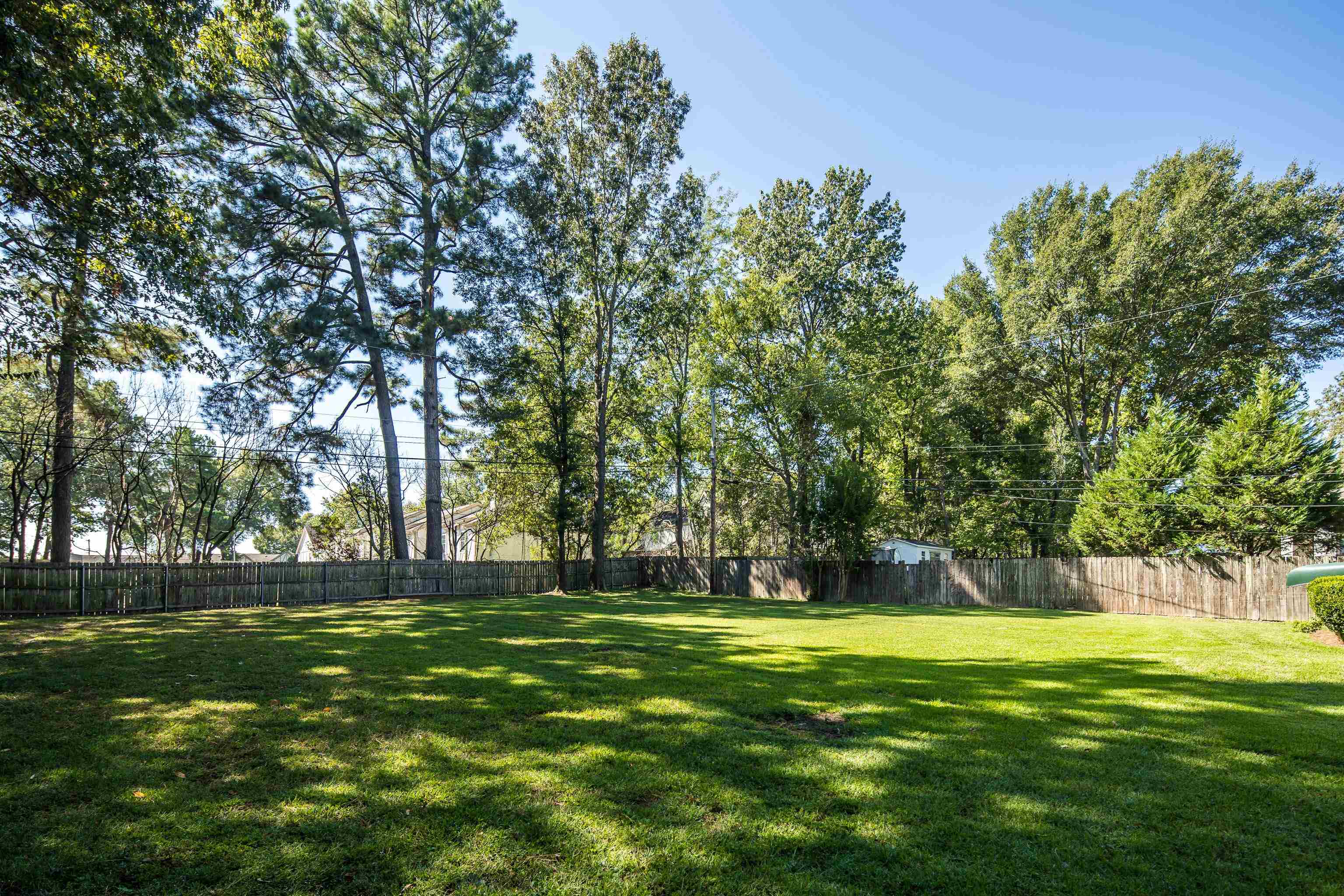 7519 PARKER CIR