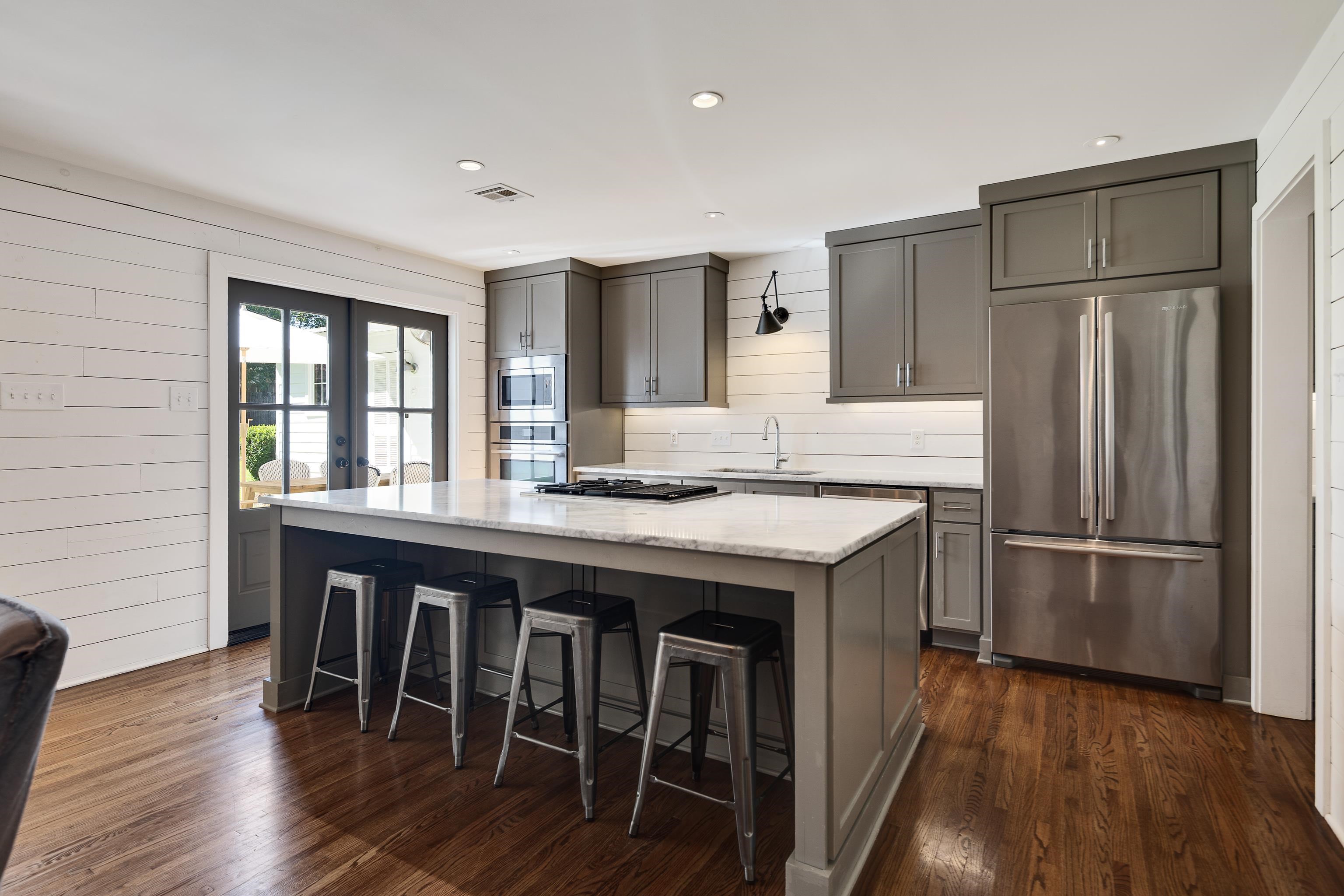 7519 PARKER CIR
