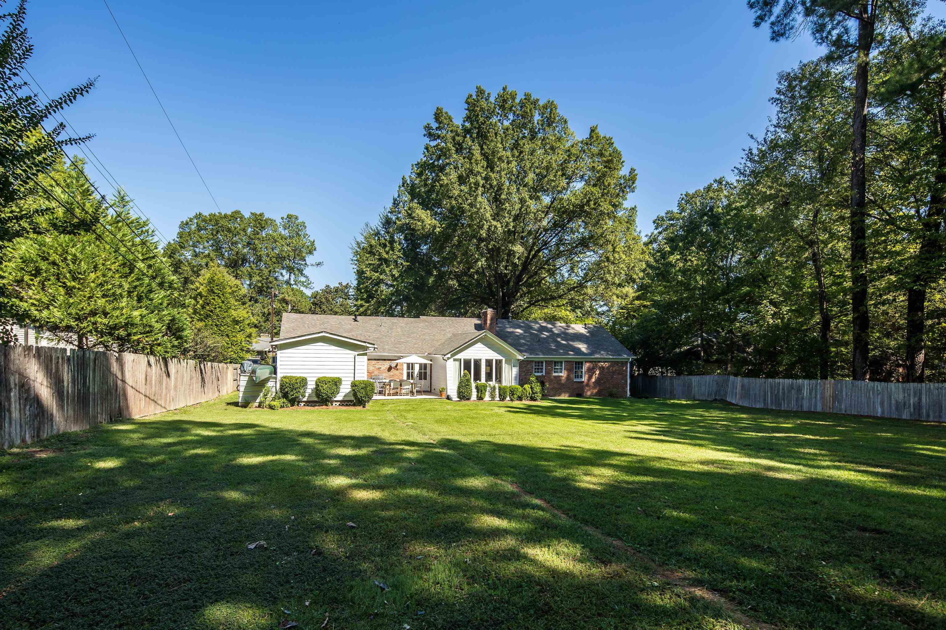 7519 PARKER CIR