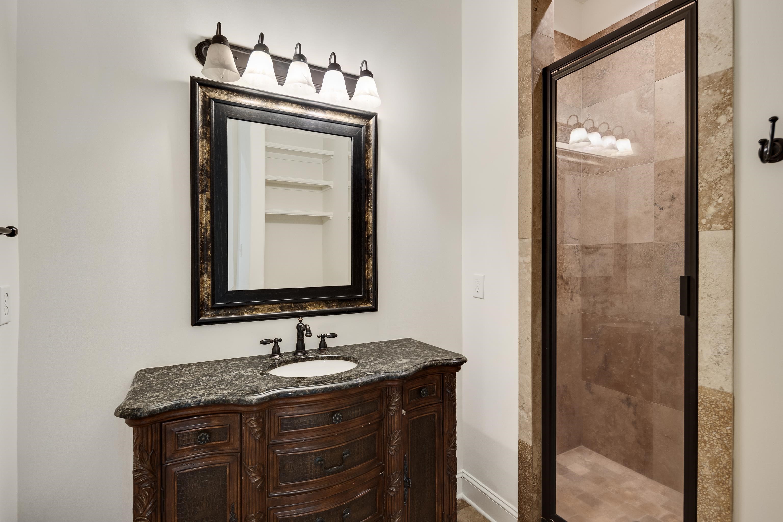 64 MONTEREY OAKS CV