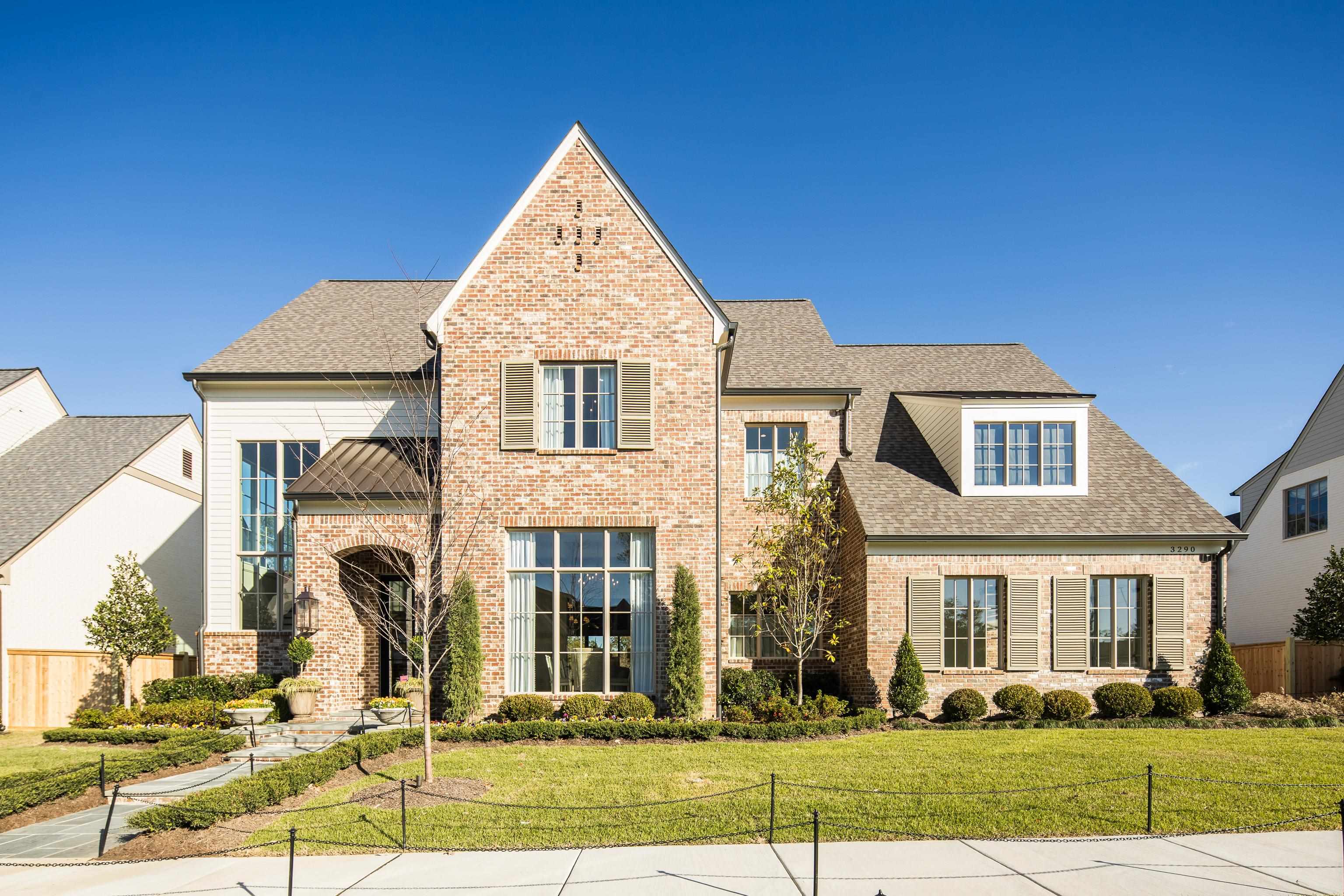 3290 HIDDEN CREEK LOOP W