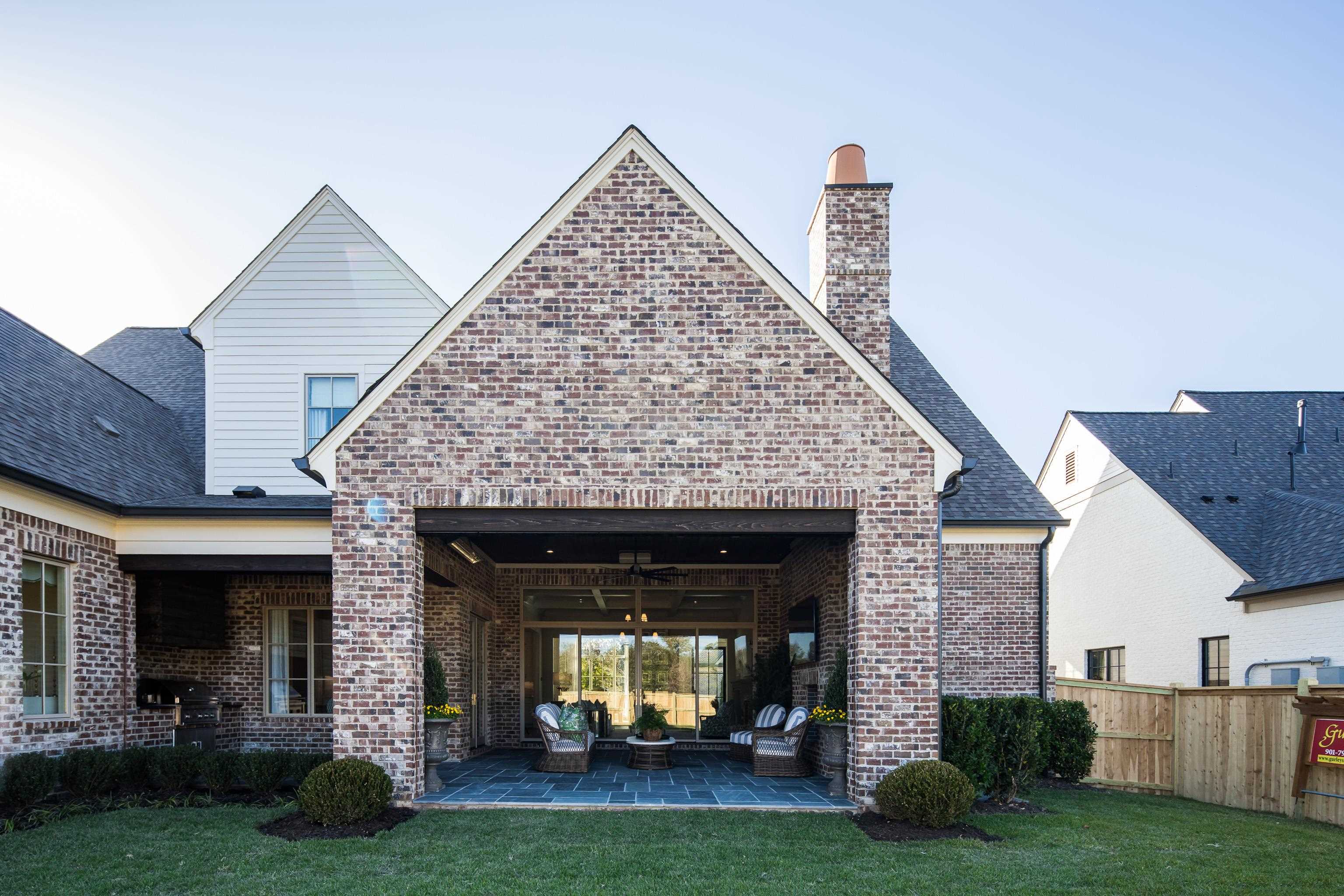 3290 HIDDEN CREEK LOOP W