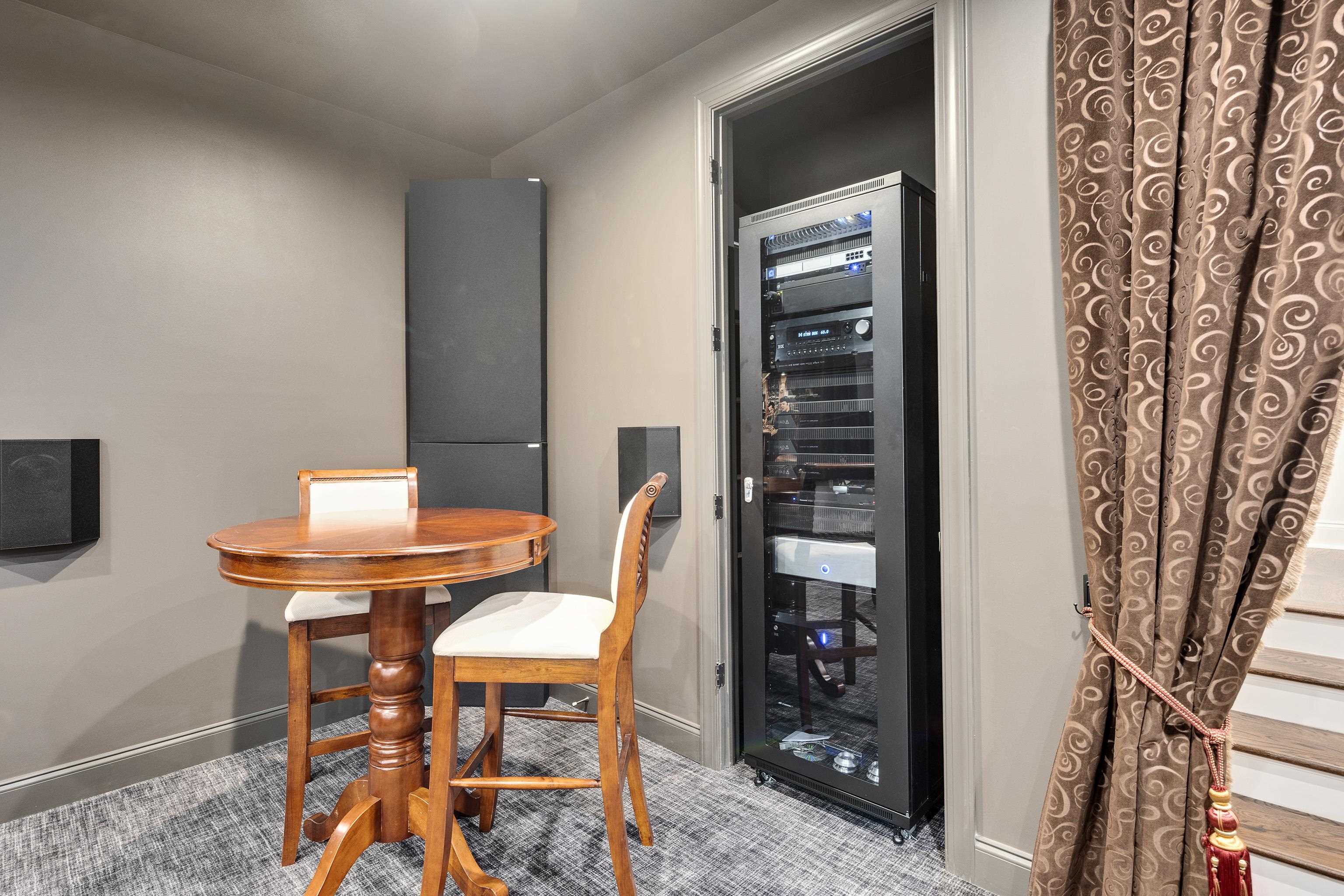 3290 HIDDEN CREEK LOOP W