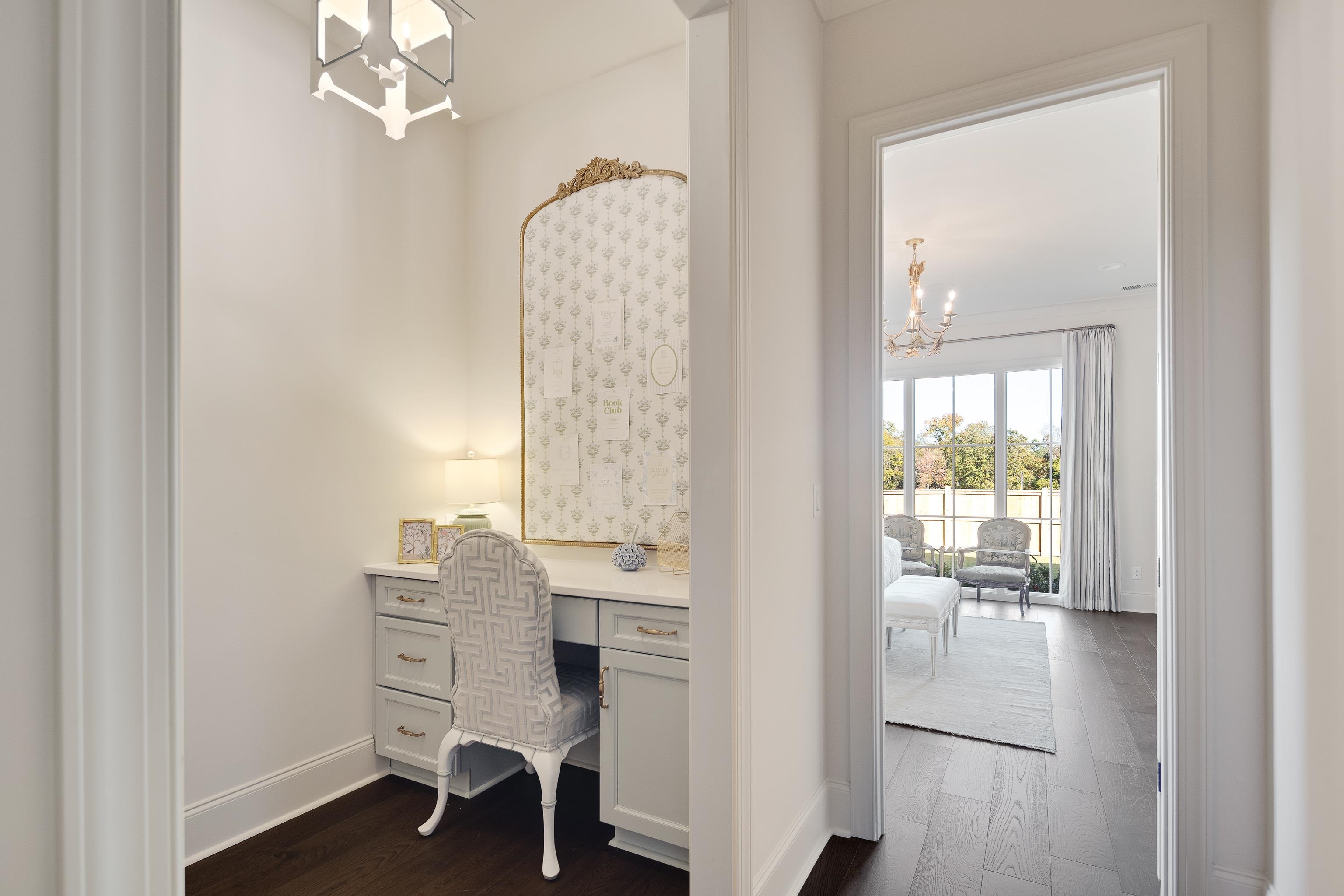 3290 HIDDEN CREEK LOOP W