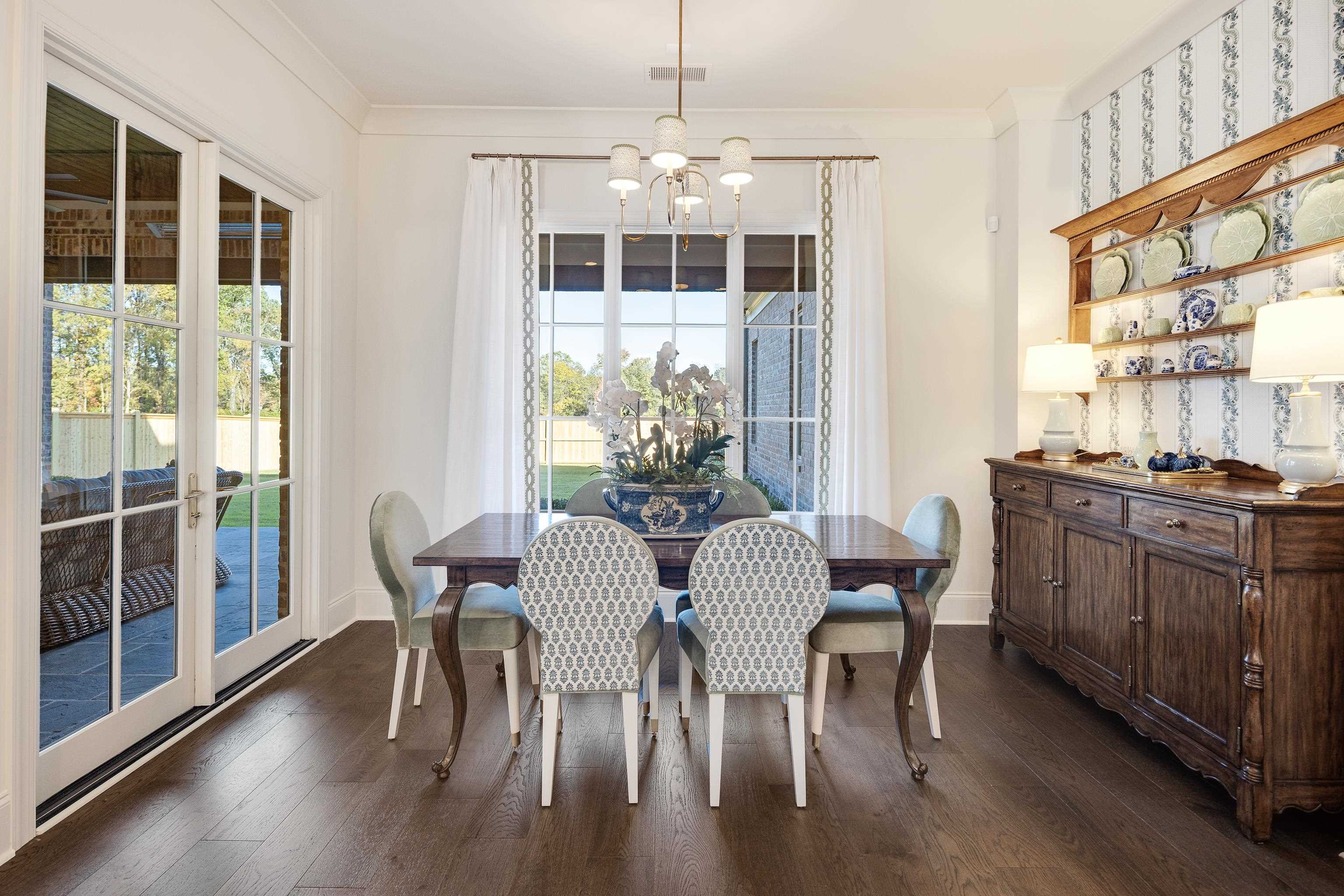 3290 HIDDEN CREEK LOOP W