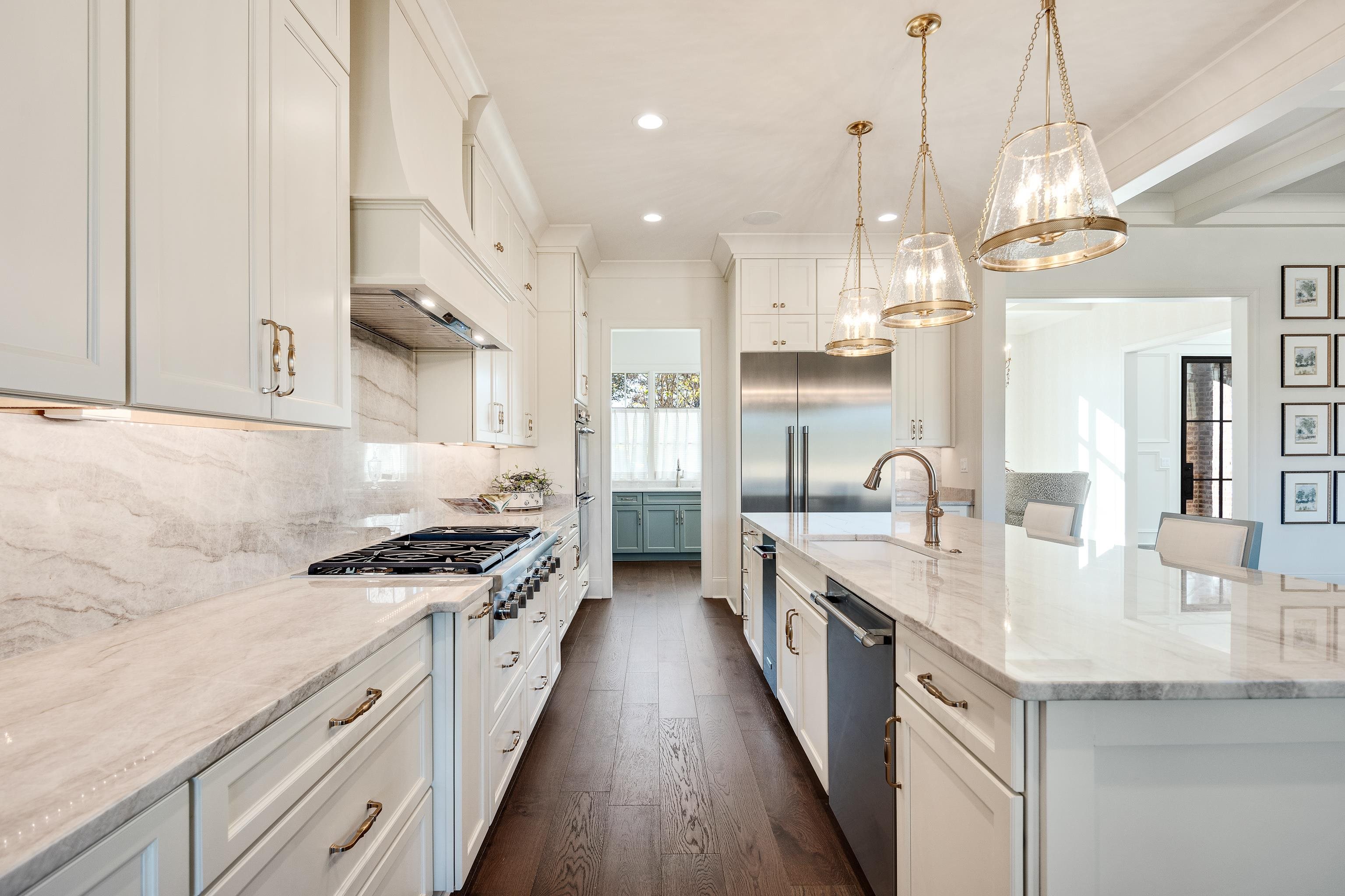 3290 HIDDEN CREEK LOOP W