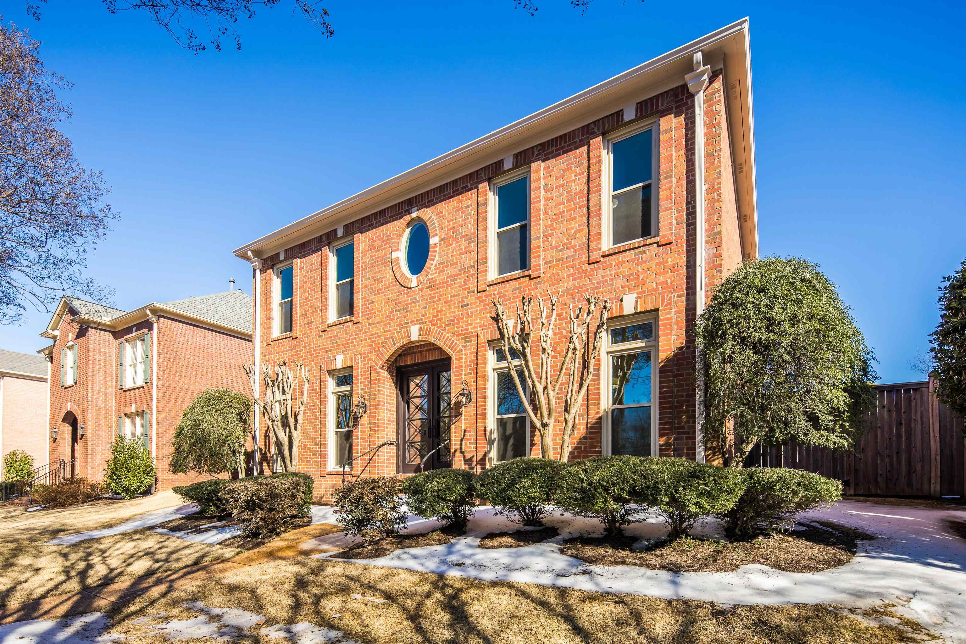 186 N WHITE STATION RD