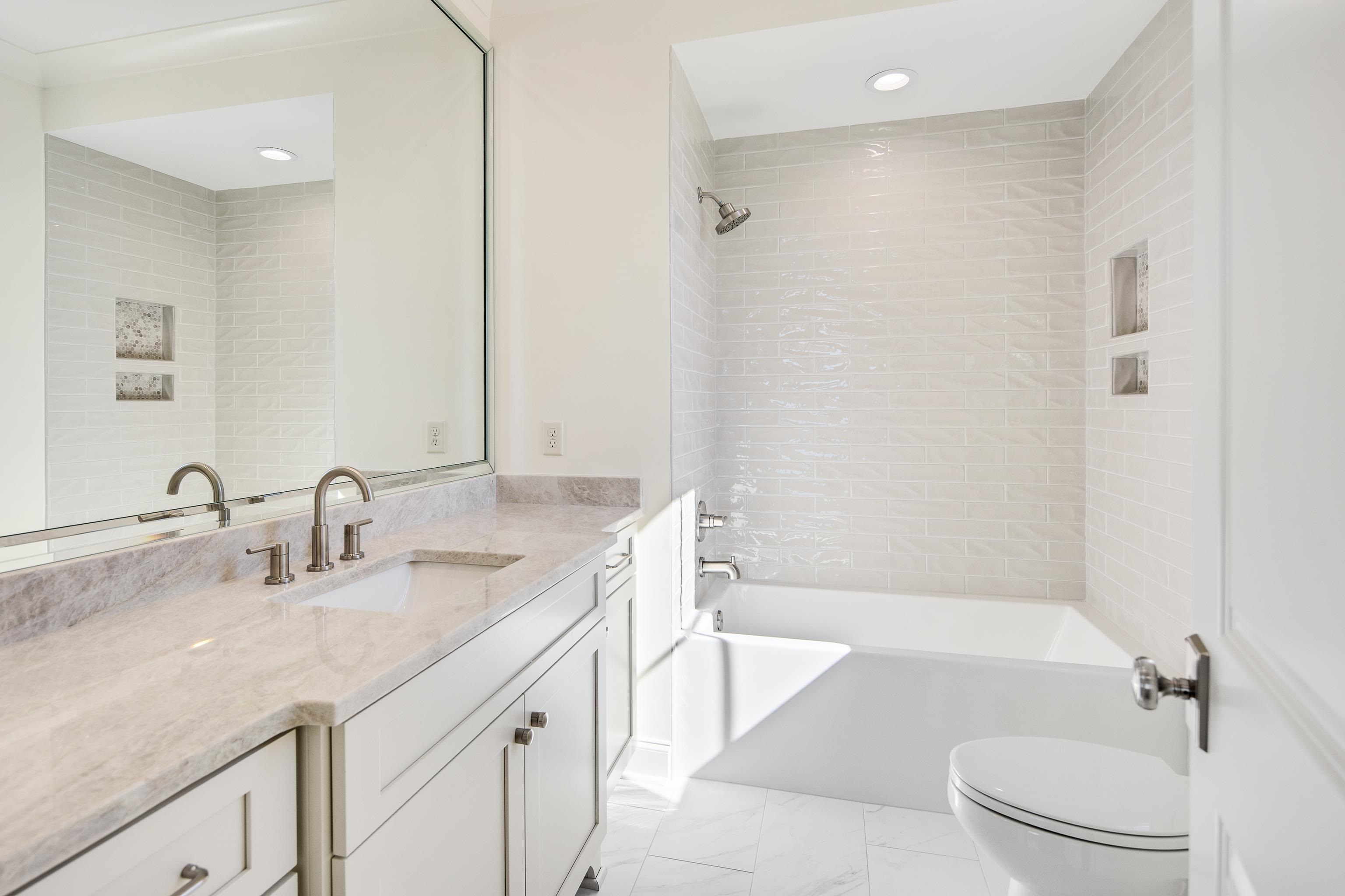 3116 CHAPEL WOODS CV