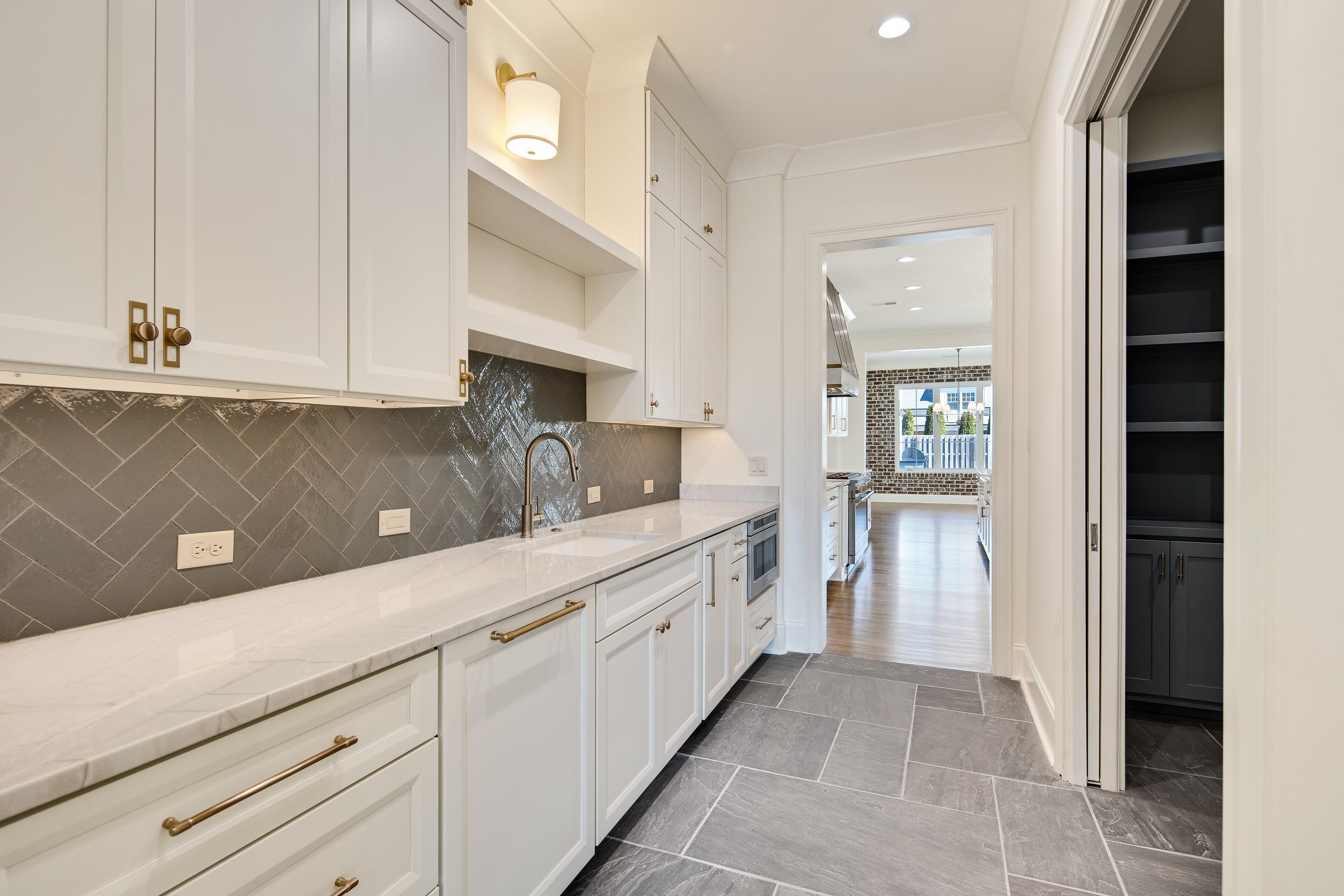 3116 CHAPEL WOODS CV