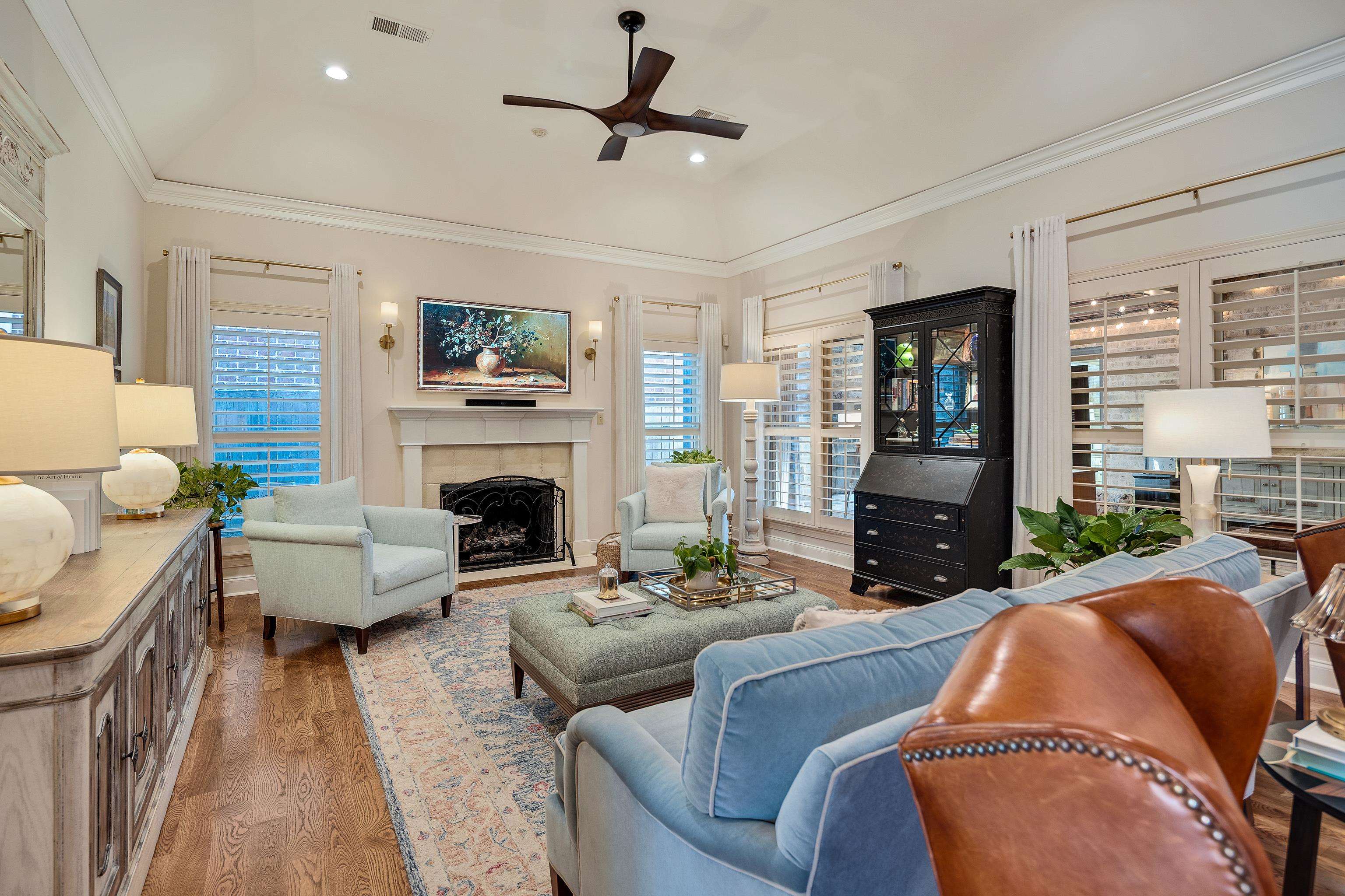 1881 ENCLAVE GREEN LN W