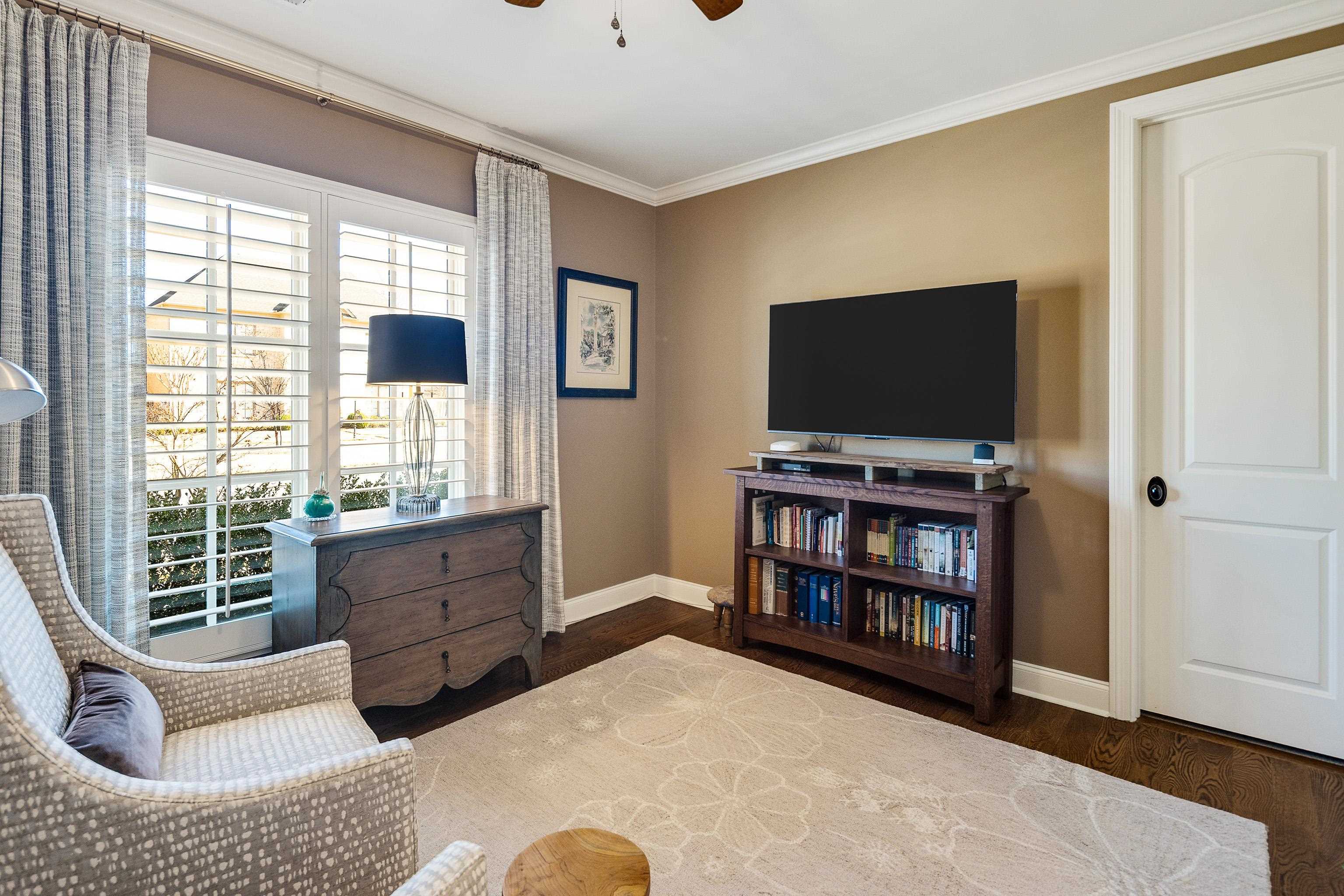 1881 ENCLAVE GREEN LN W